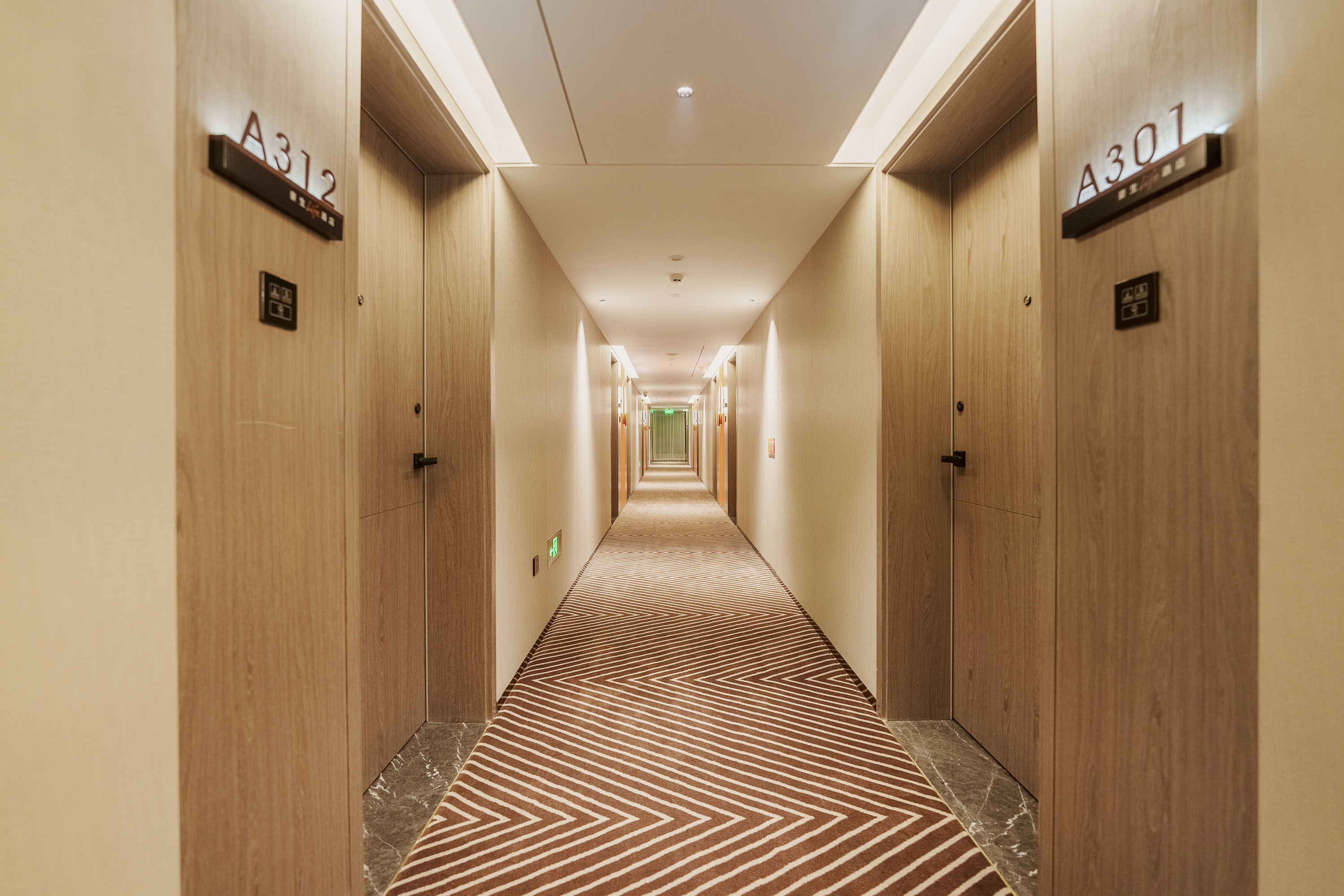 Property amenity at Howard Johnson by Wyndham Life Kunming Guandu Hotel in Kunming, Other than US/Canada