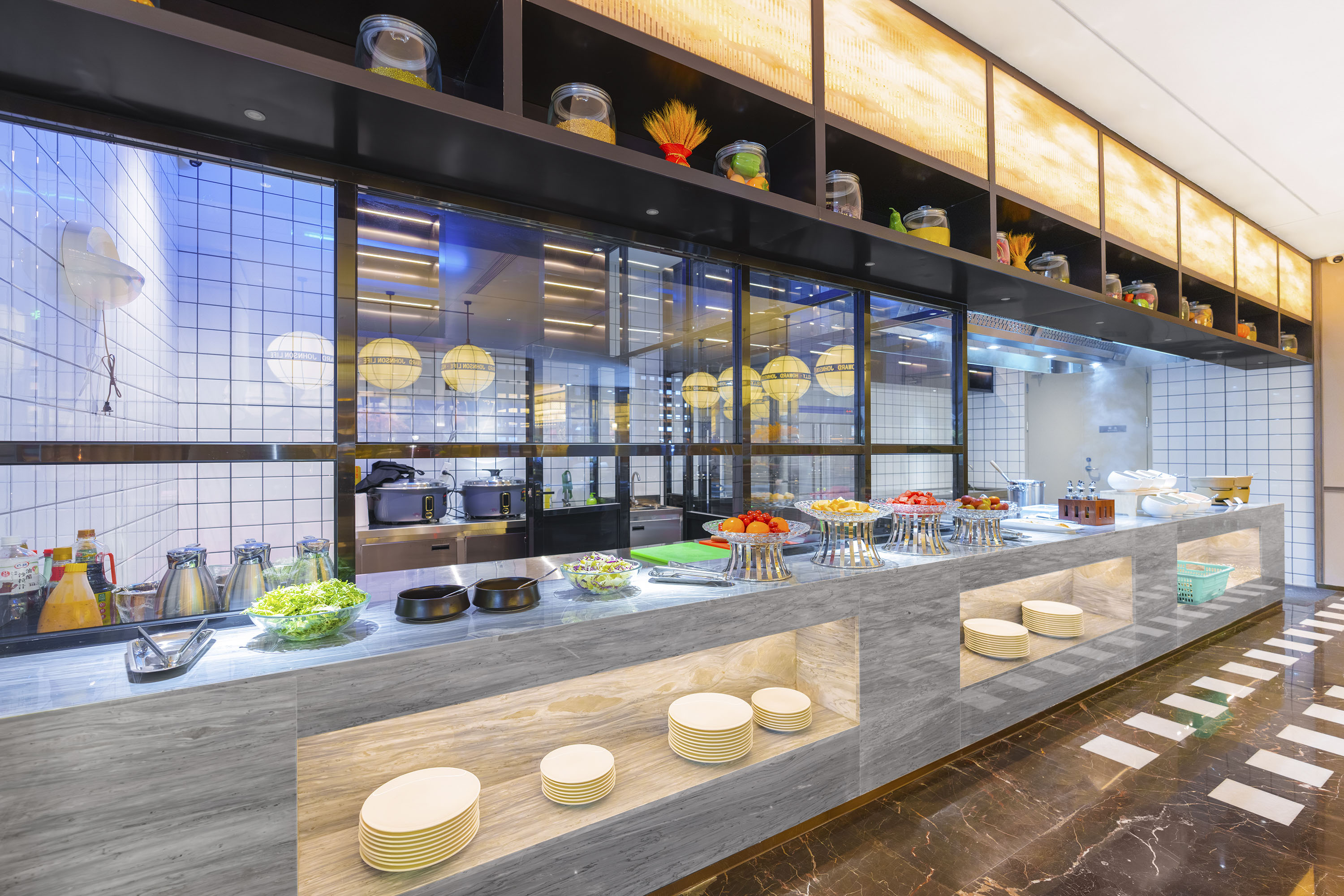 Howard Johnson by Wyndham Life Kunming Guandu Hotel restaurant in Kunming, Other than US/Canada