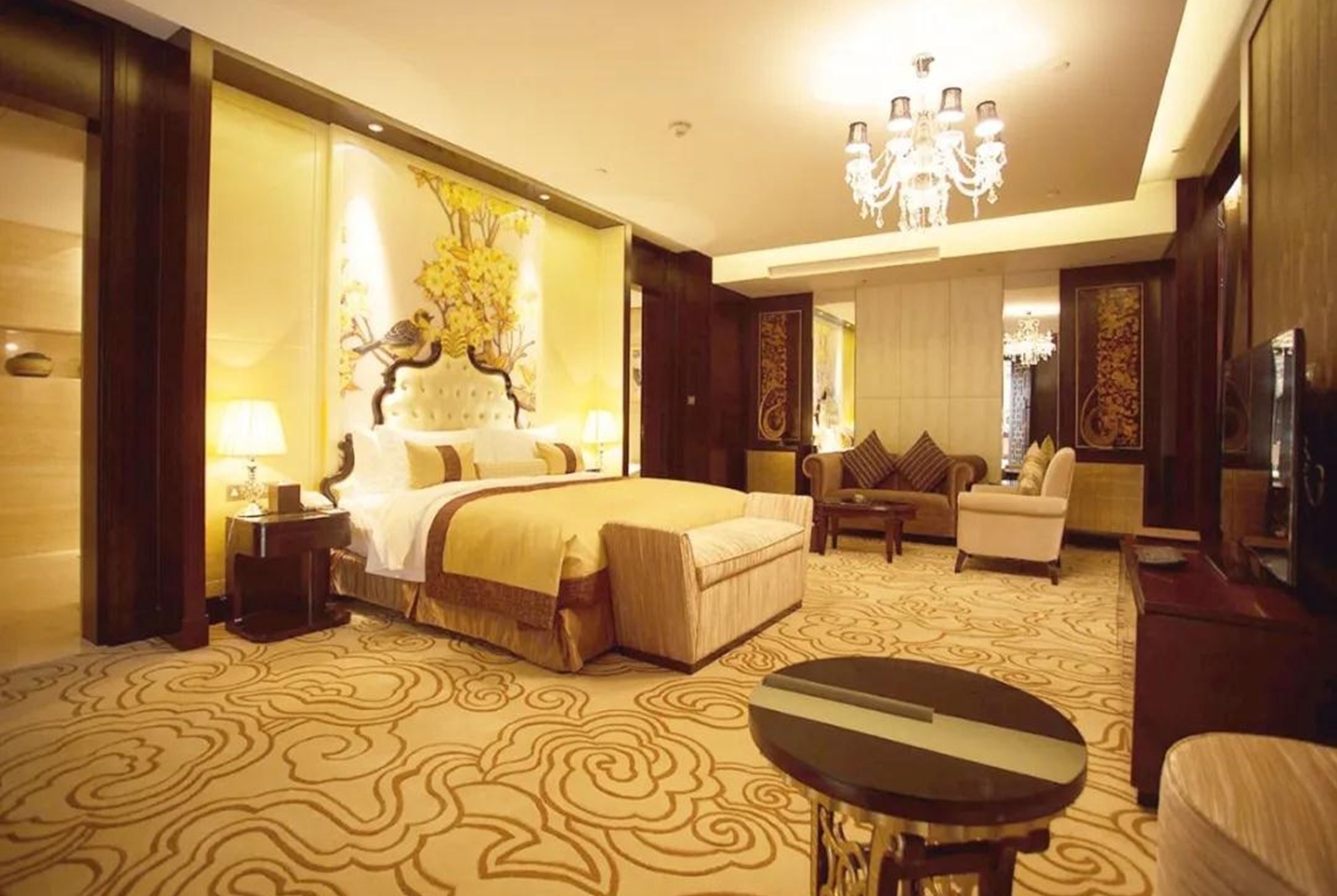 Guest room at the Howard Johnson by Wyndham Changsheng Plaza Meizhou in Meizhou, Other than US/Canada