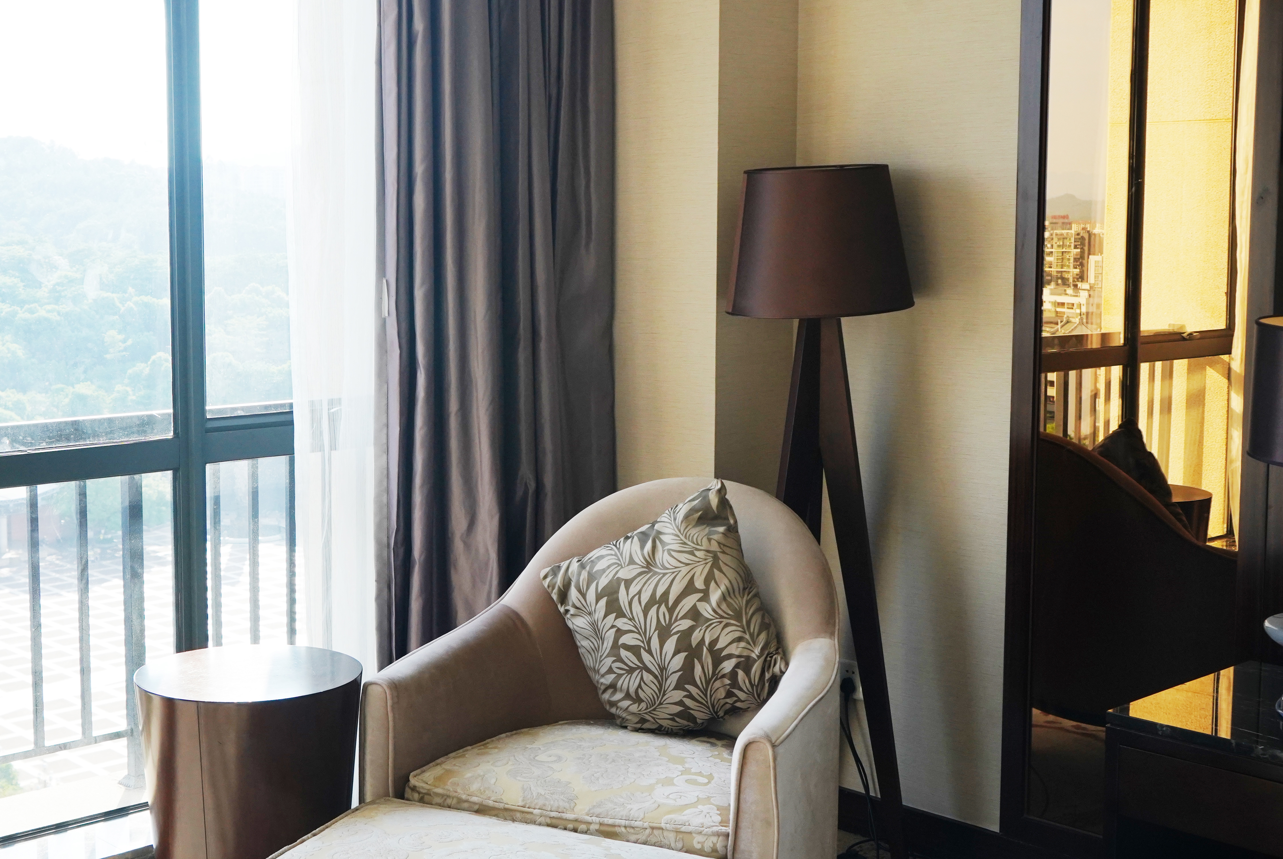 Guest room at the Howard Johnson by Wyndham Changsheng Plaza Meizhou in Meizhou, Other than US/Canada