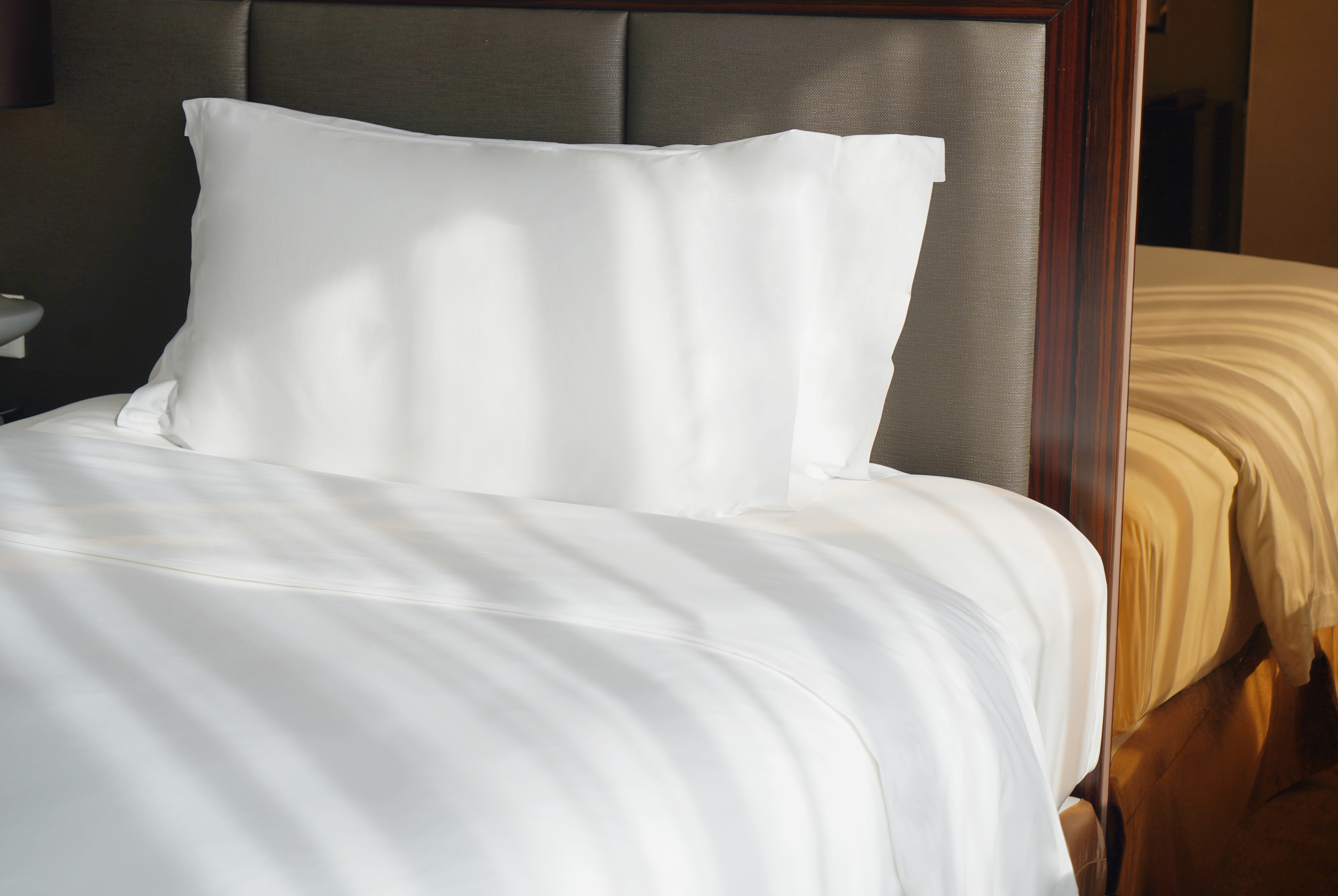 Guest room at the Howard Johnson by Wyndham Changsheng Plaza Meizhou in Meizhou, Other than US/Canada