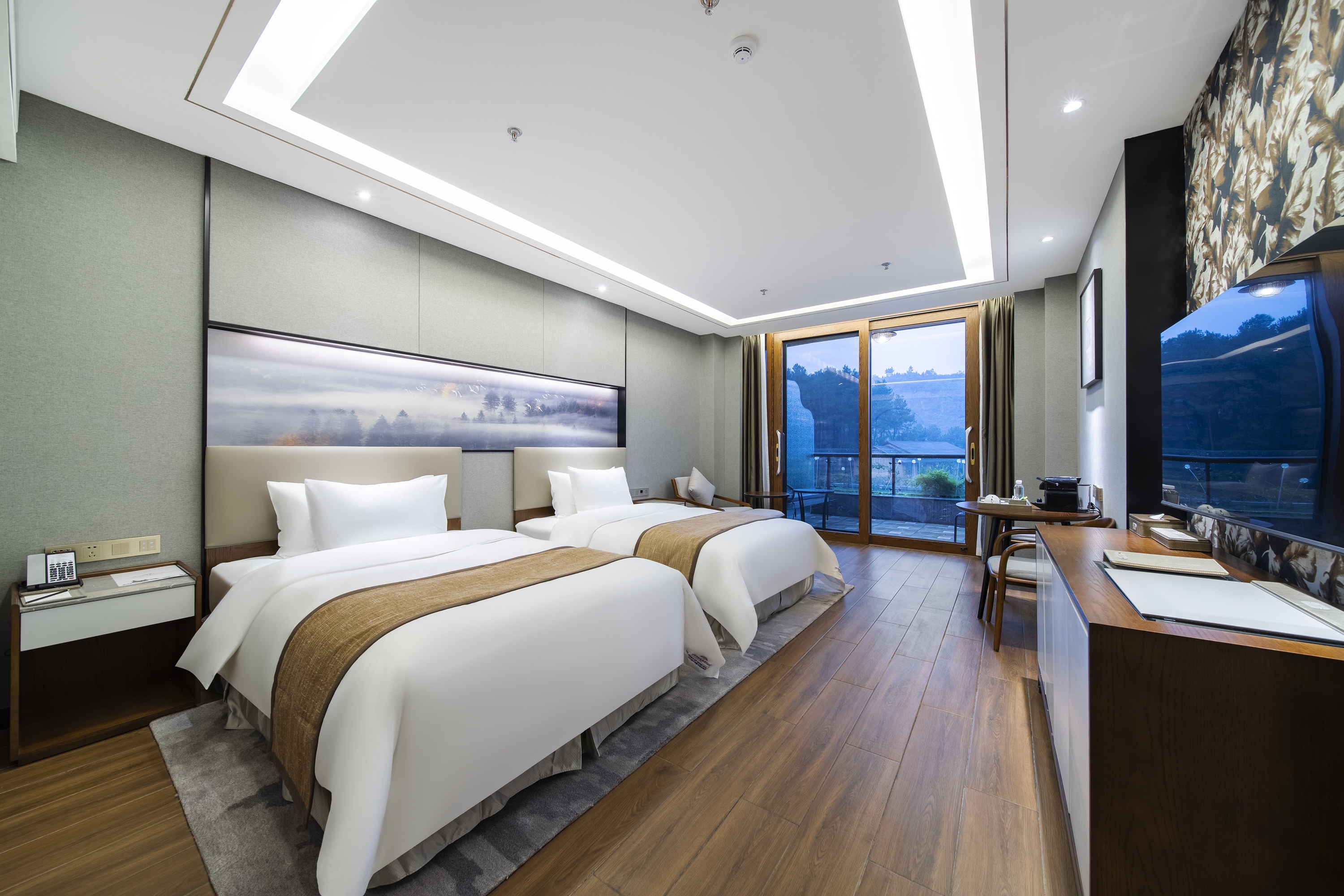 Guest room at the Howard Johnson by Wyndham Lake Serenity Hotel Neijiang in Neijiang City, Other than US/Canada