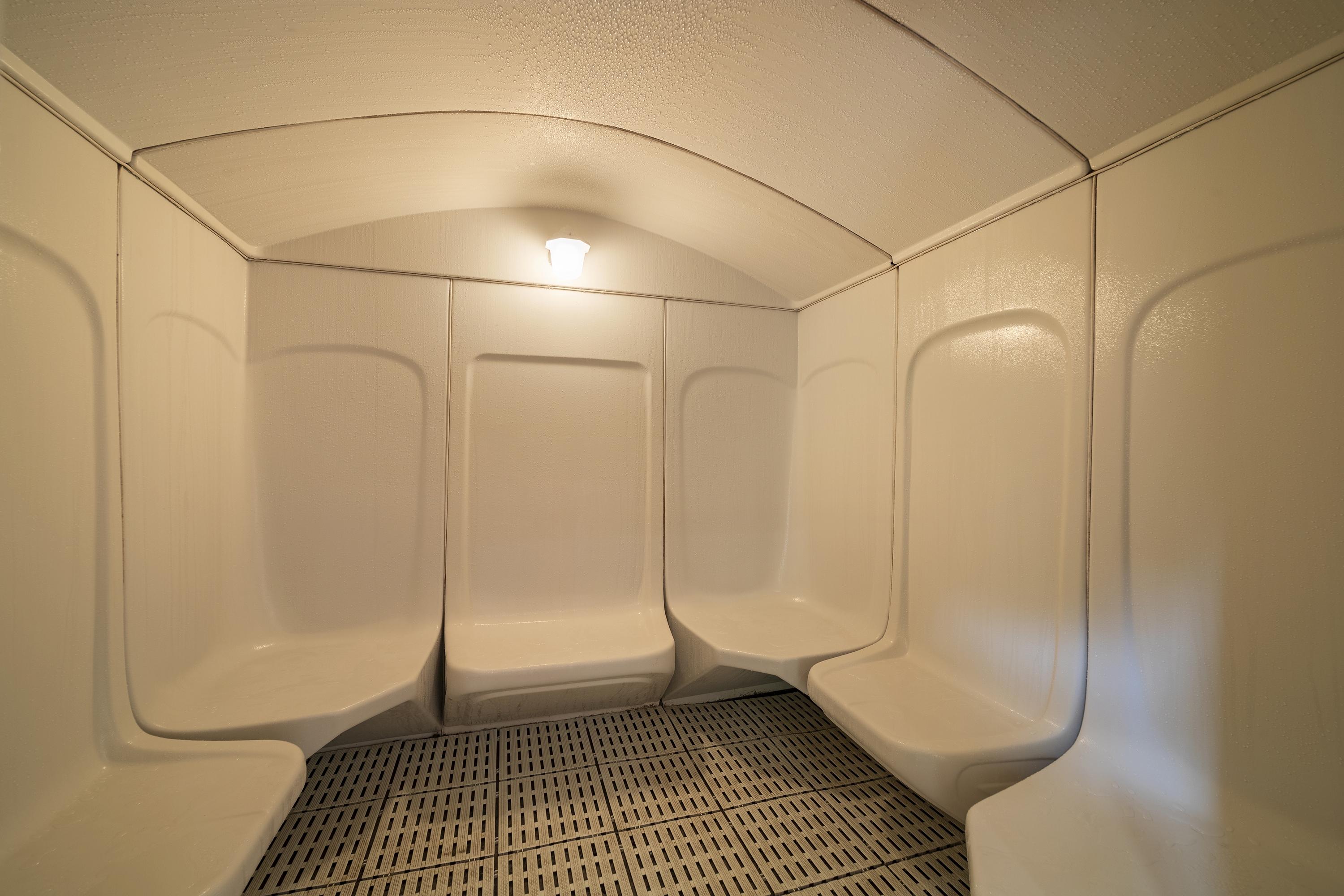 Howard Johnson by Wyndham Lake Serenity Hotel Neijiang sauna in Neijiang City, Other than US/Canada