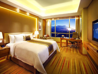 Guest room at the Howard Johnson by Wyndham Sunshine Plaza Ningbo in Ningbo, Other than US/Canada