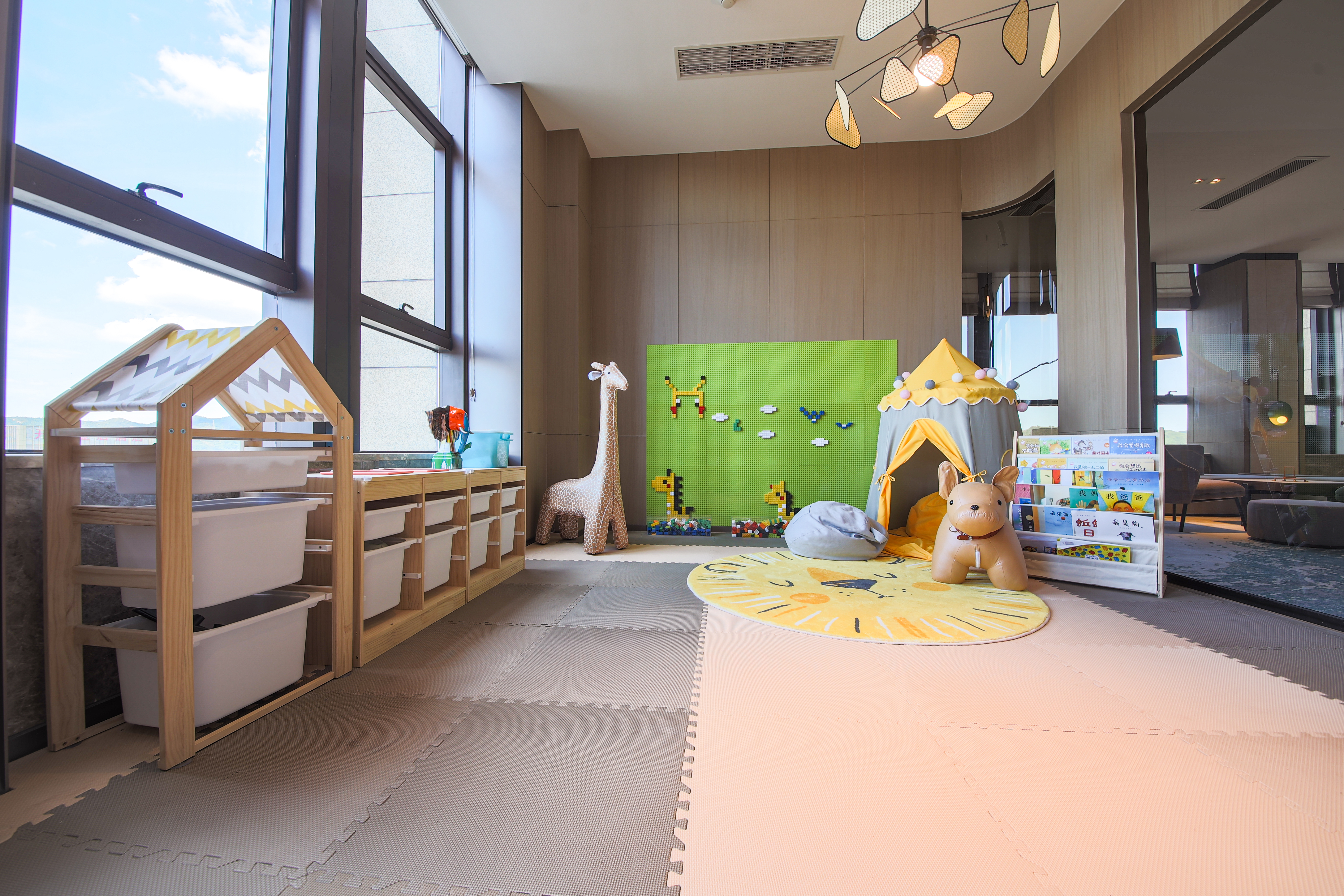 Kids Club at Howard Johnson by Wyndham Longxiang Hotel Ningbo in Ningbo, Other than US/Canada