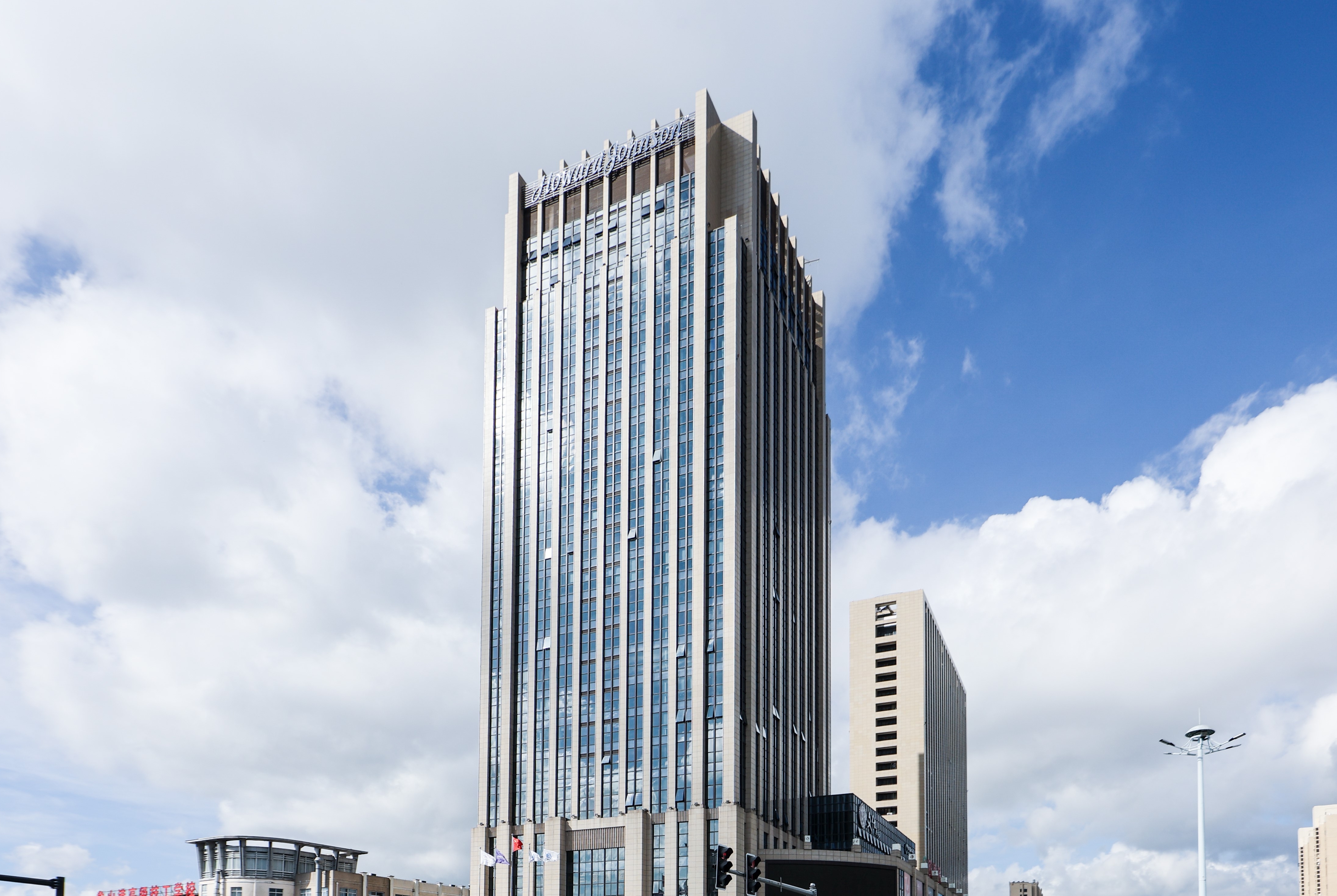 Exterior of Howard Johnson by Wyndham Longxiang Hotel Ningbo hotel in Ningbo, Other than US/Canada