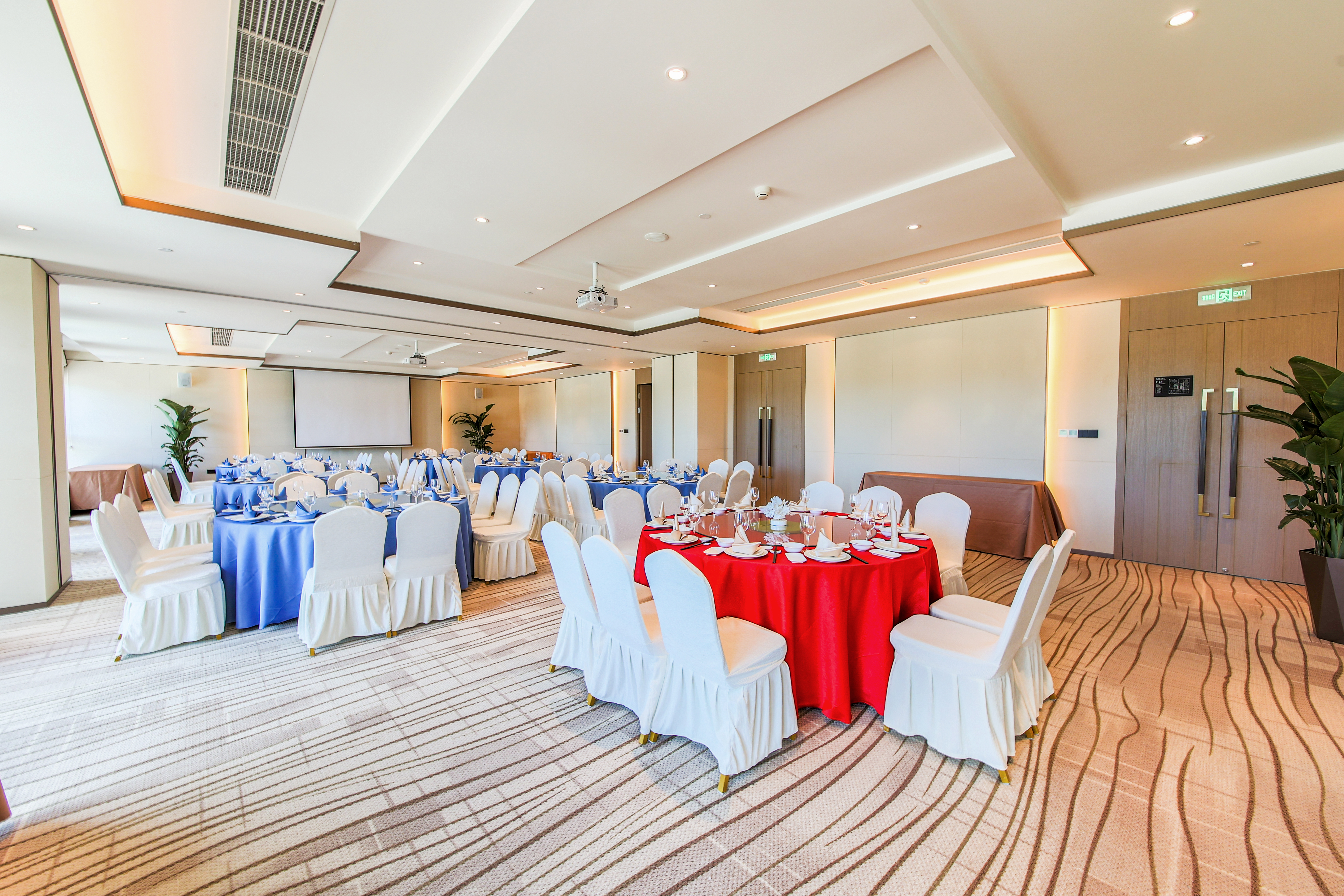 Meeting room at Howard Johnson by Wyndham Longxiang Hotel Ningbo in Ningbo, Other than US/Canada