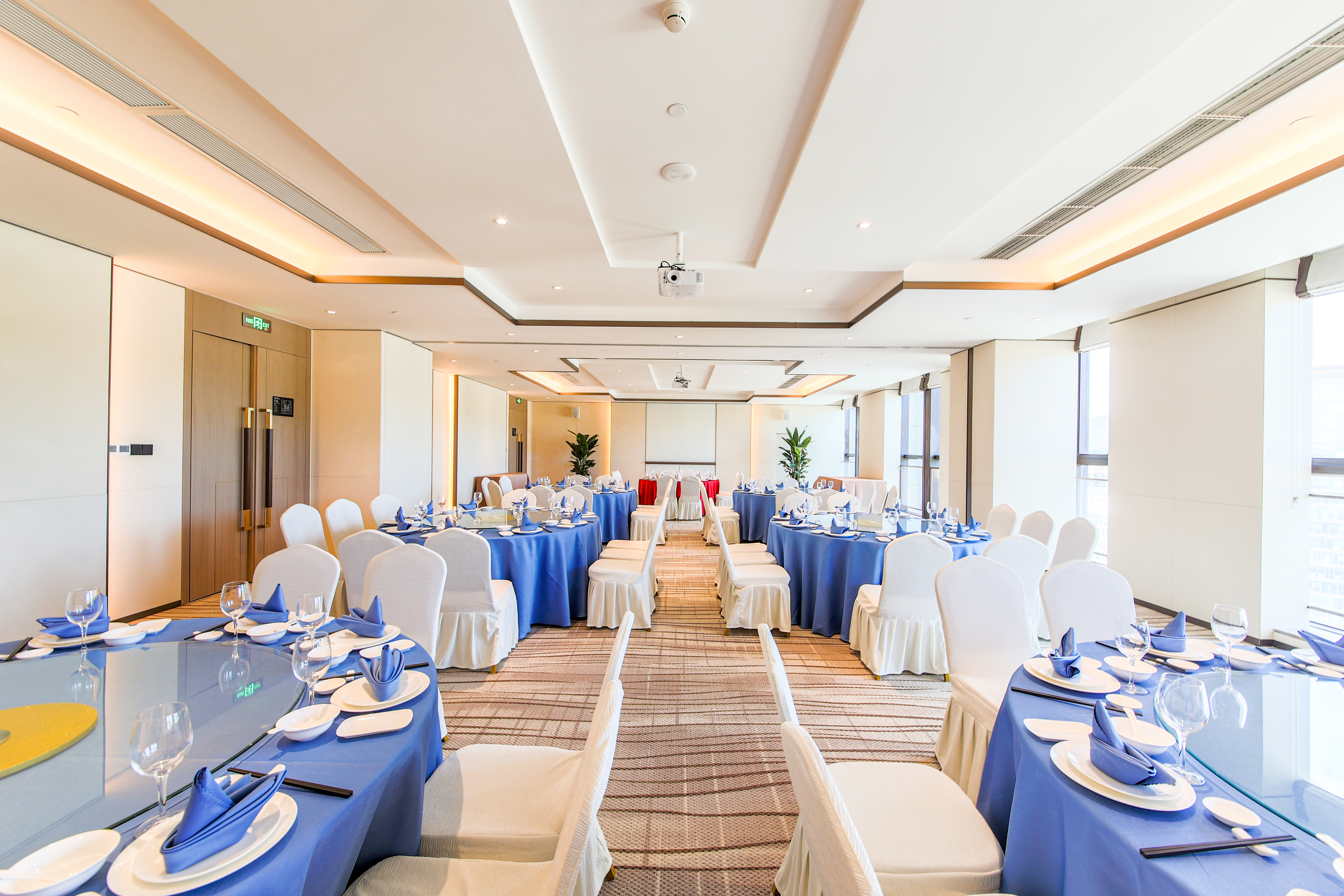 Meeting room at Howard Johnson by Wyndham Longxiang Hotel Ningbo in Ningbo, Other than US/Canada