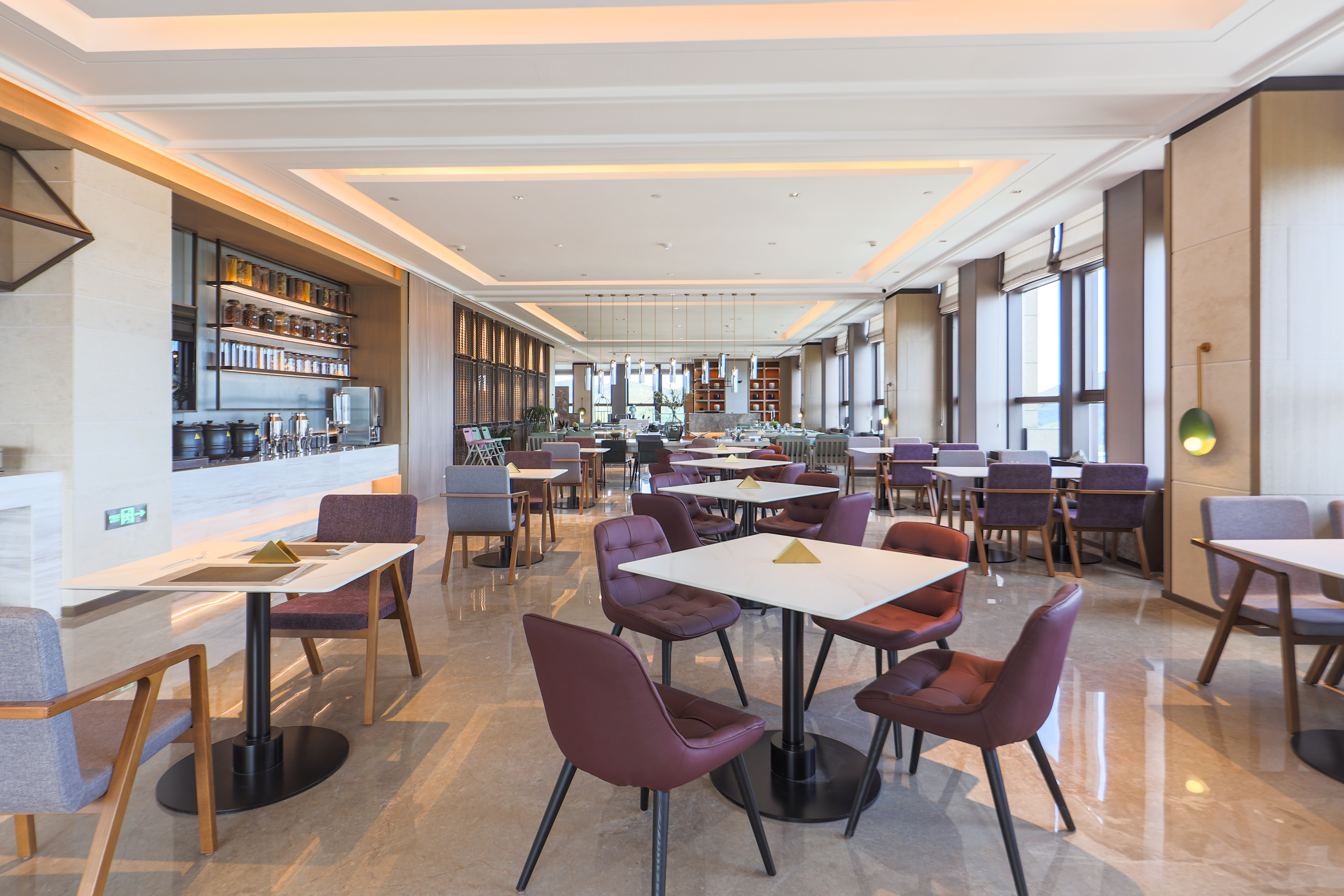 Howard Johnson by Wyndham Longxiang Hotel Ningbo restaurant in Ningbo, Other than US/Canada