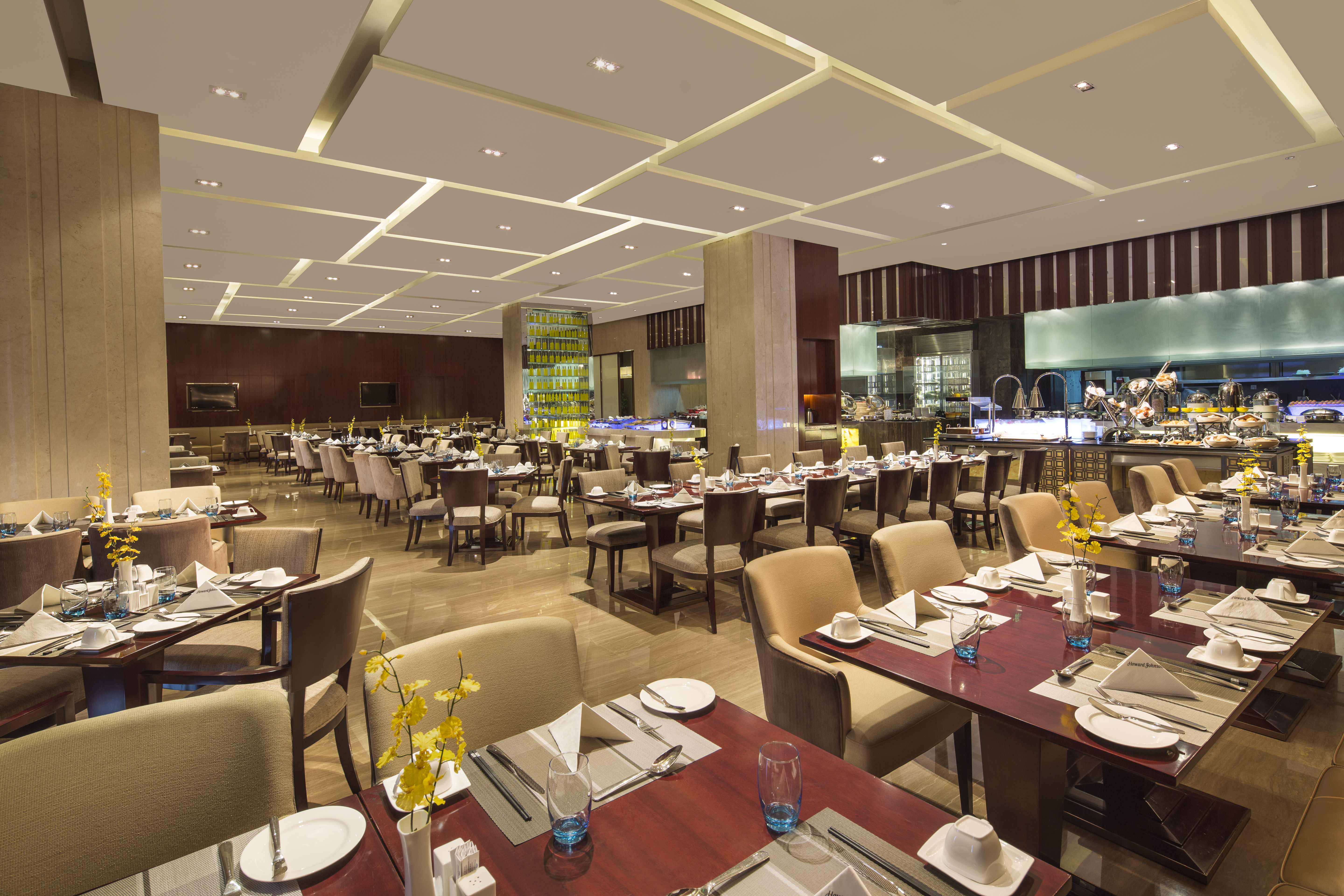 Howard Johnson by Wyndham Kangda Plaza Qingdao restaurant buffet in Qingdao, Other than US/Canada