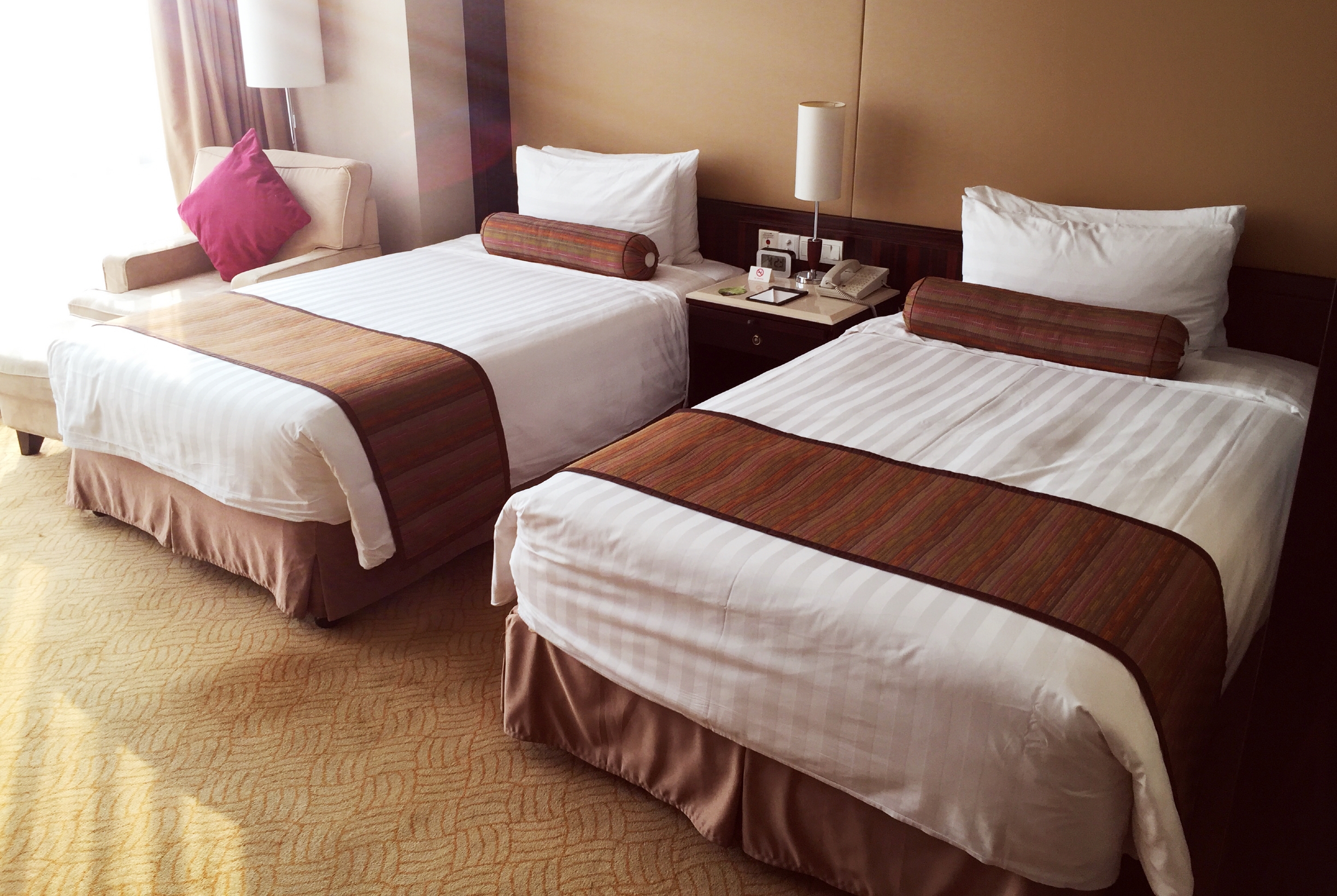 Guest room at the Howard Johnson by Wyndham Huaihai Hotel Shanghai in Shanghai, Other than US/Canada