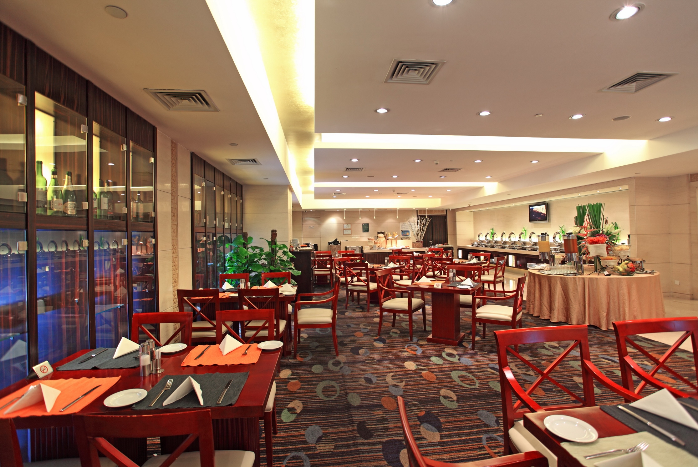 Howard Johnson by Wyndham Huaihai Hotel Shanghai restaurant in Shanghai, Other than US/Canada