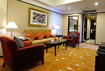 Guest room at the Howard Johnson by Wyndham Pearl Plaza Wuhan in Wuhan, Other than US/Canada