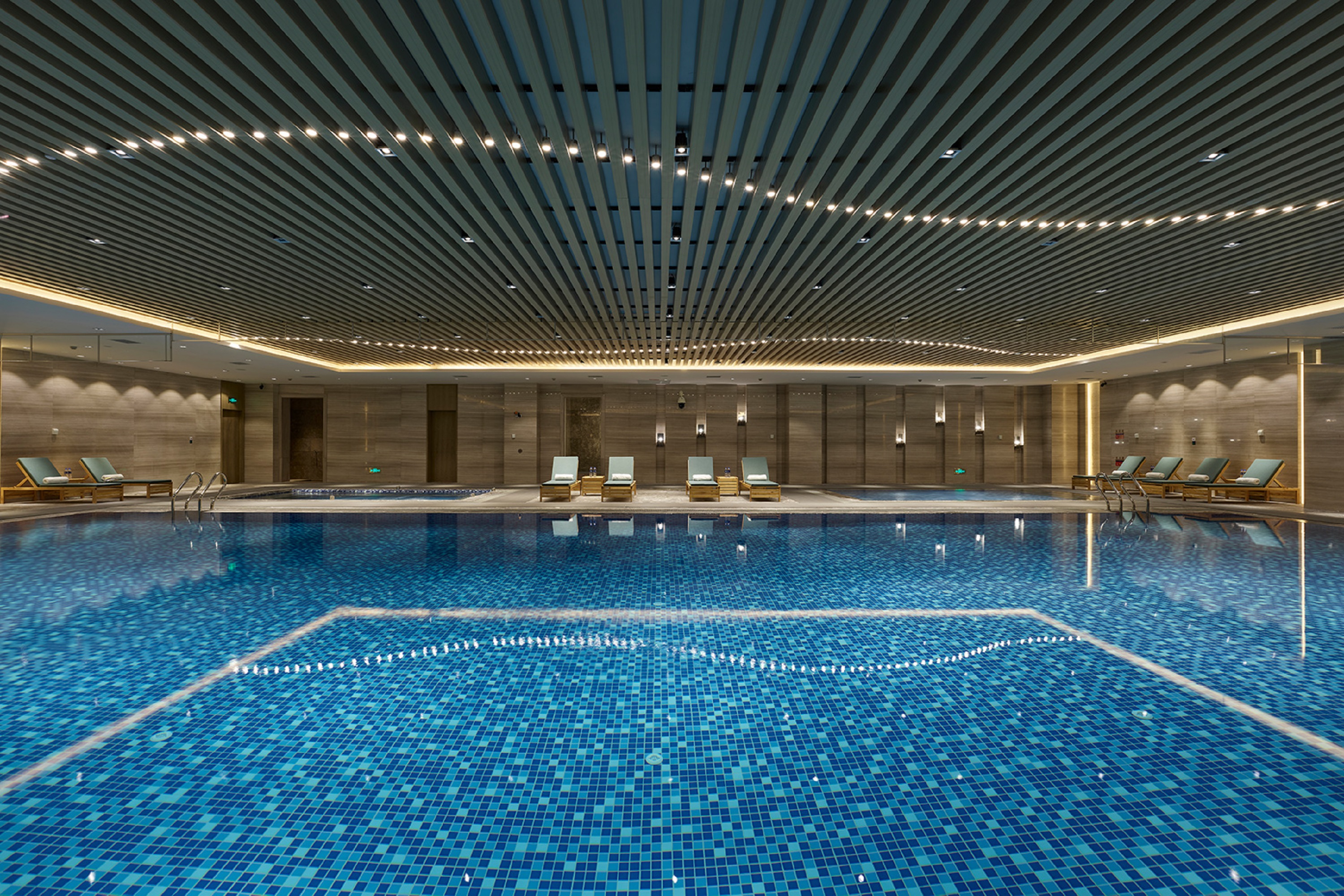 Indoor pool at the Howard Johnson by Wyndham Jimei Lake Plaza Xiamen in Xiamen, Other than US/Canada