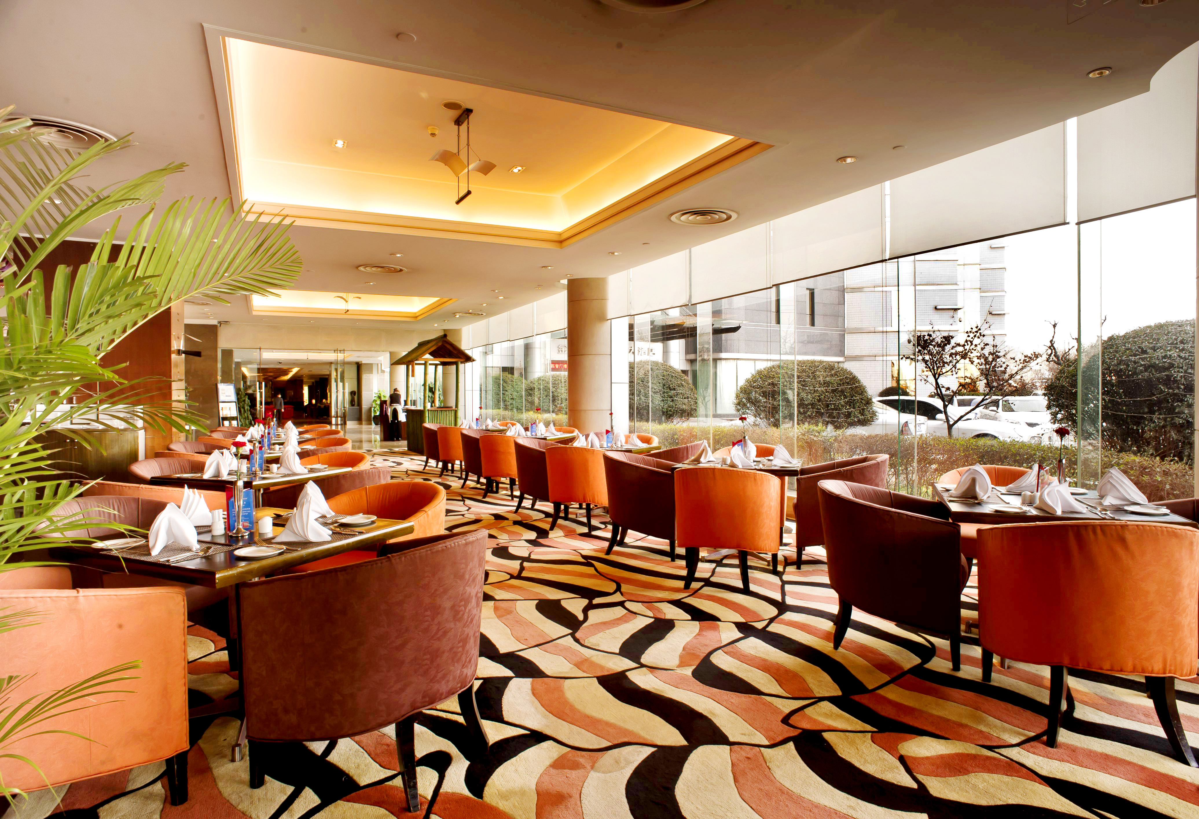 Howard Johnson by Wyndham Ginwa Plaza Hotel Xian restaurant in Xian, Other than US/Canada