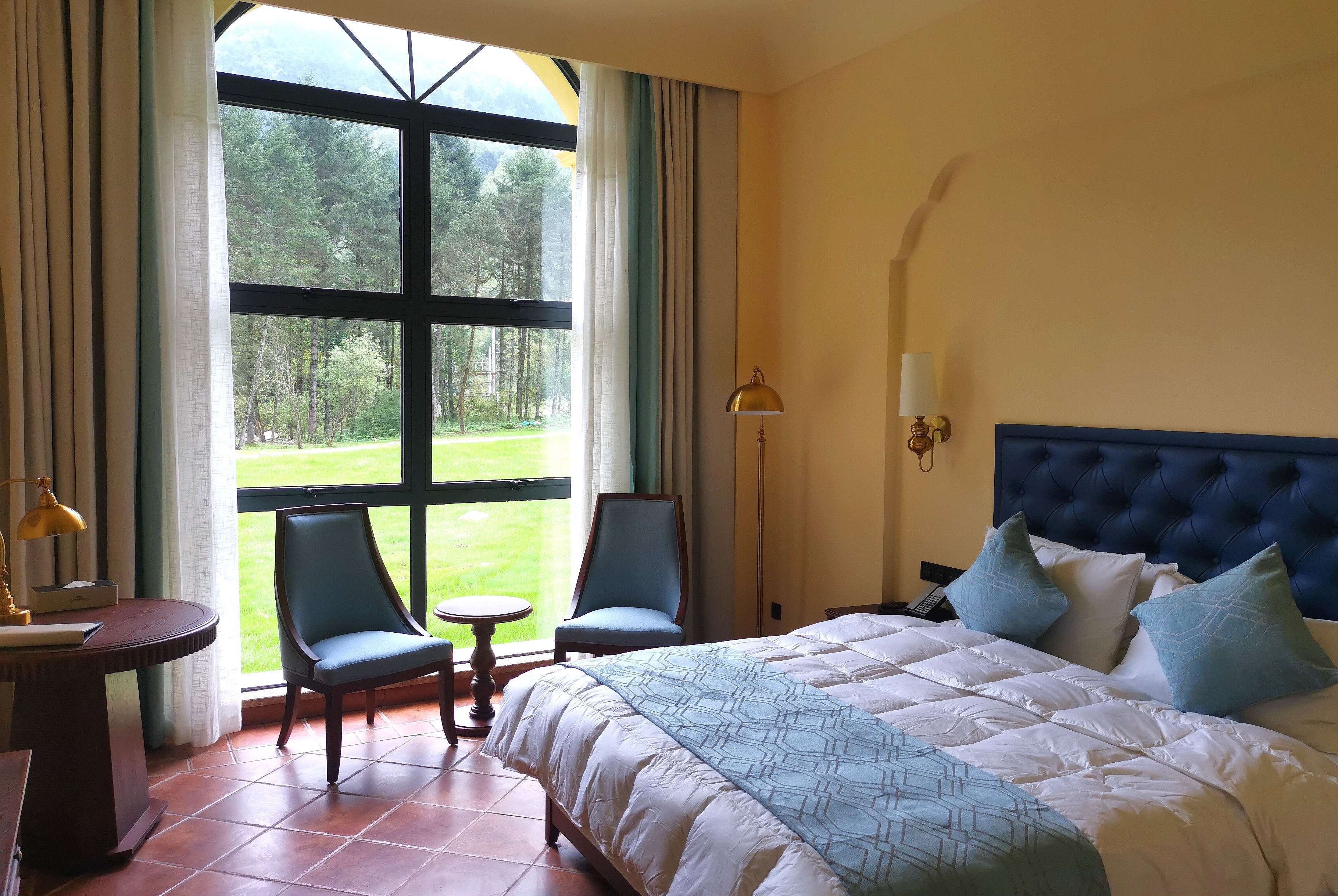 Guest room at the Howard Johnson by Wyndham Yaan Forest Resort in Yaan, Other than US/Canada