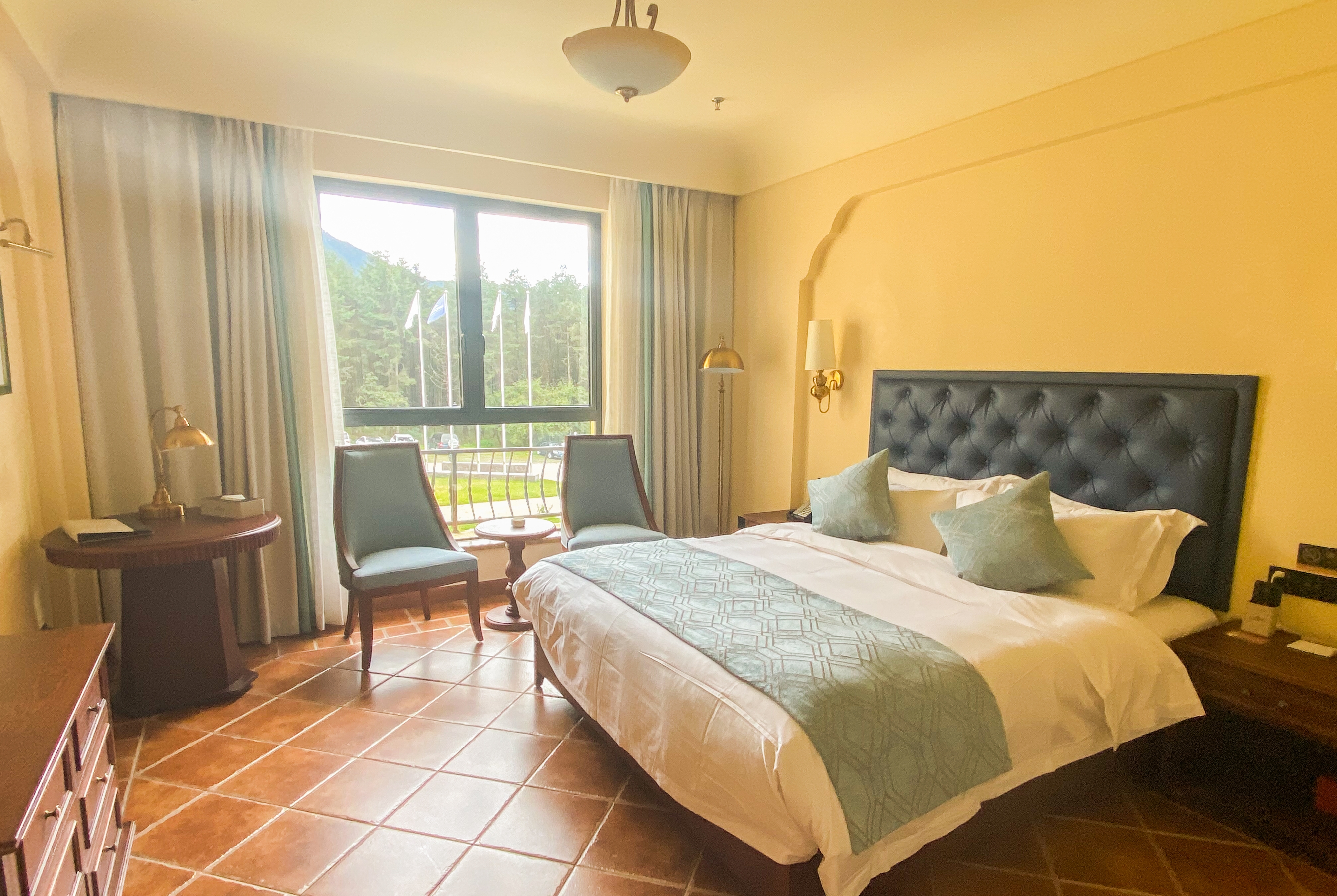 Guest room at the Howard Johnson by Wyndham Yaan Forest Resort in Yaan, Other than US/Canada