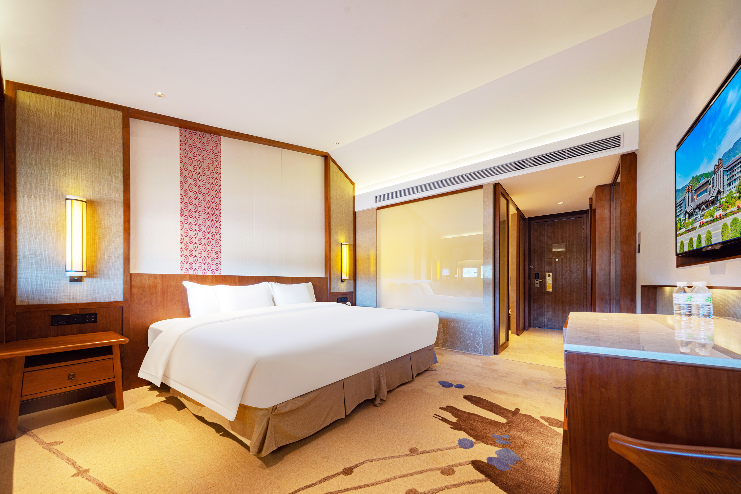 Guest room at the Howard Johnson Neodalle Resort Zhangjiajie in Zhangjiajie, Other than US/Canada