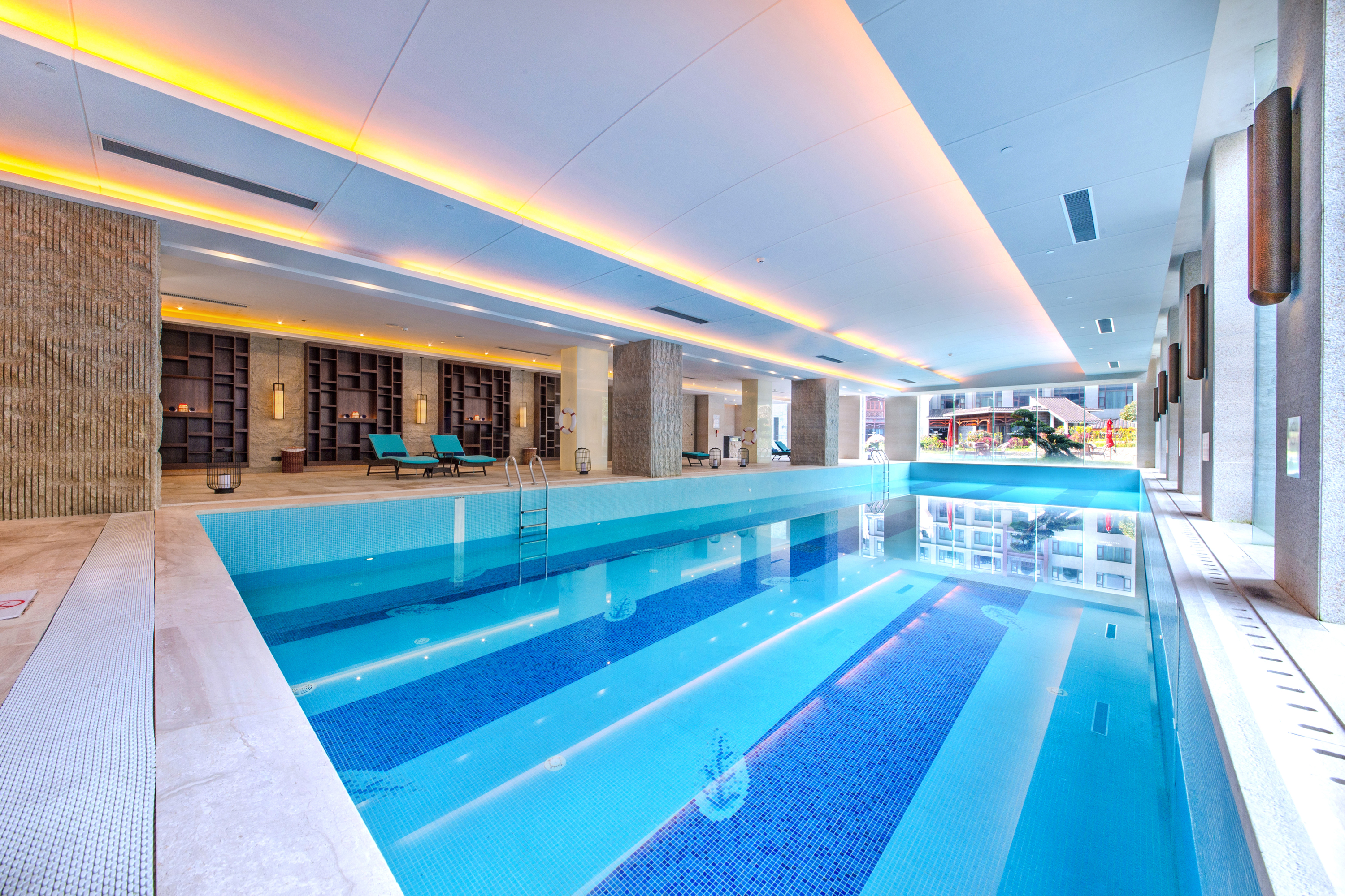 Pool at the Howard Johnson Neodalle Resort Zhangjiajie in Zhangjiajie, Other than US/Canada