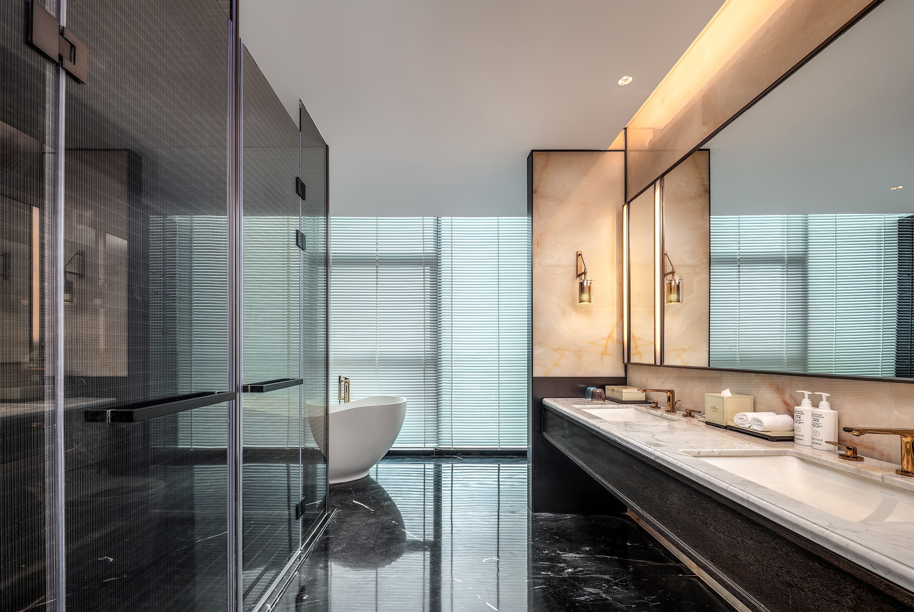 Howard Johnson by Wyndham Guotou Plaza Zigong suite in Zigong, Other than US/Canada