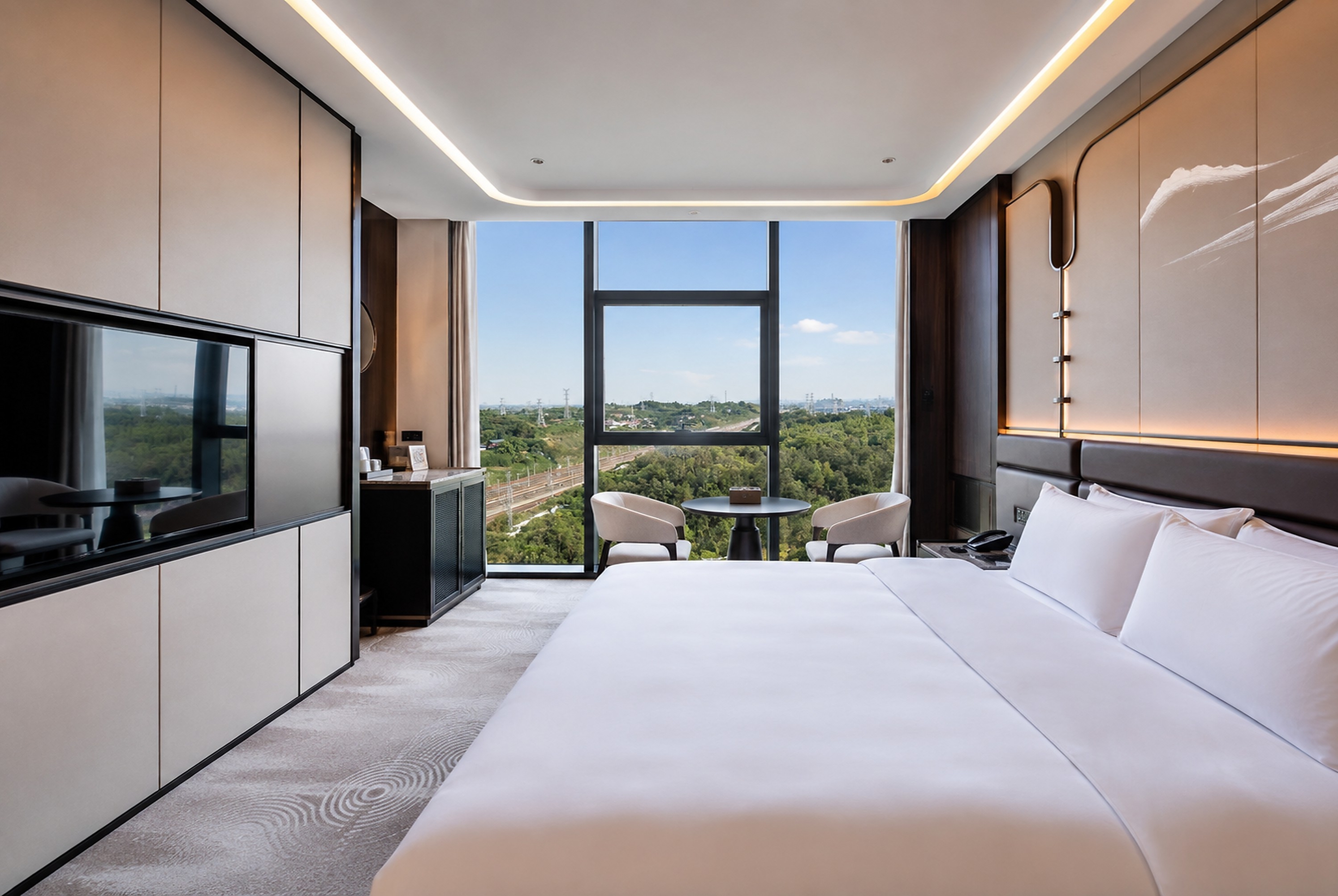 Guest room at the Howard Johnson by Wyndham Guotou Plaza Zigong in Zigong, Other than US/Canada