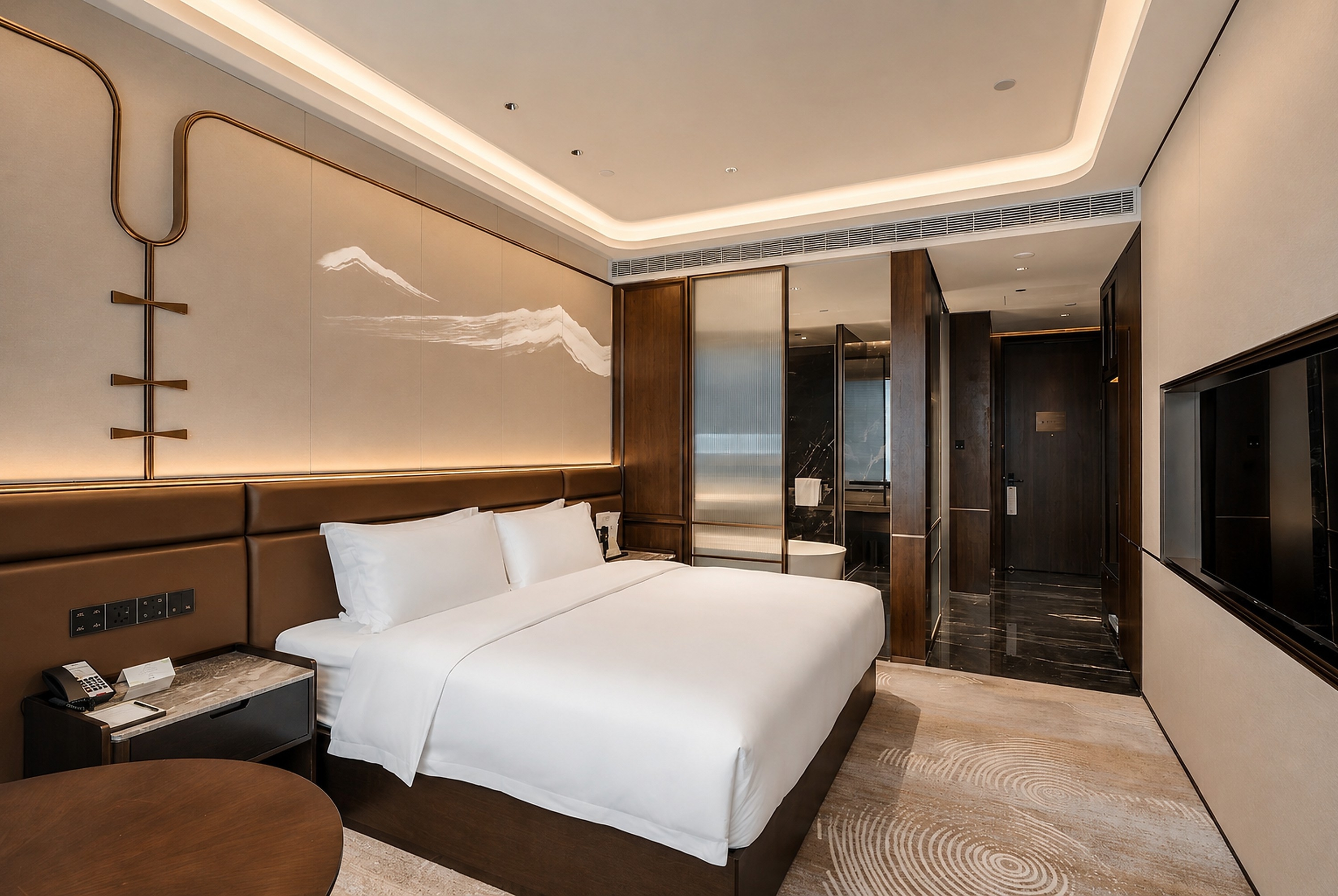 Guest room at the Howard Johnson by Wyndham Guotou Plaza Zigong in Zigong, Other than US/Canada