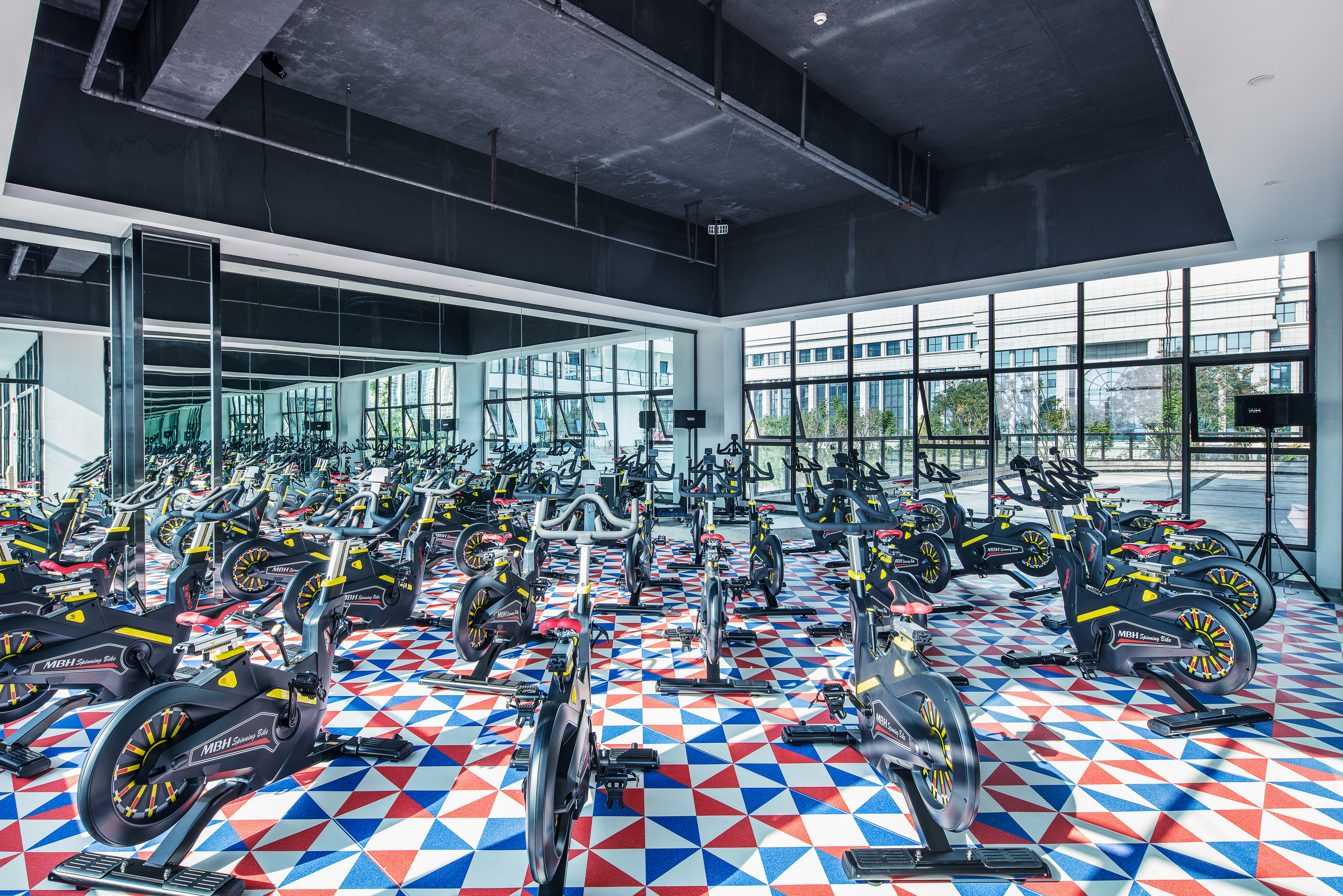 Health club at Howard Johnson by Wyndham New District Plaza Ziyang in Ziyang, Other than US/Canada