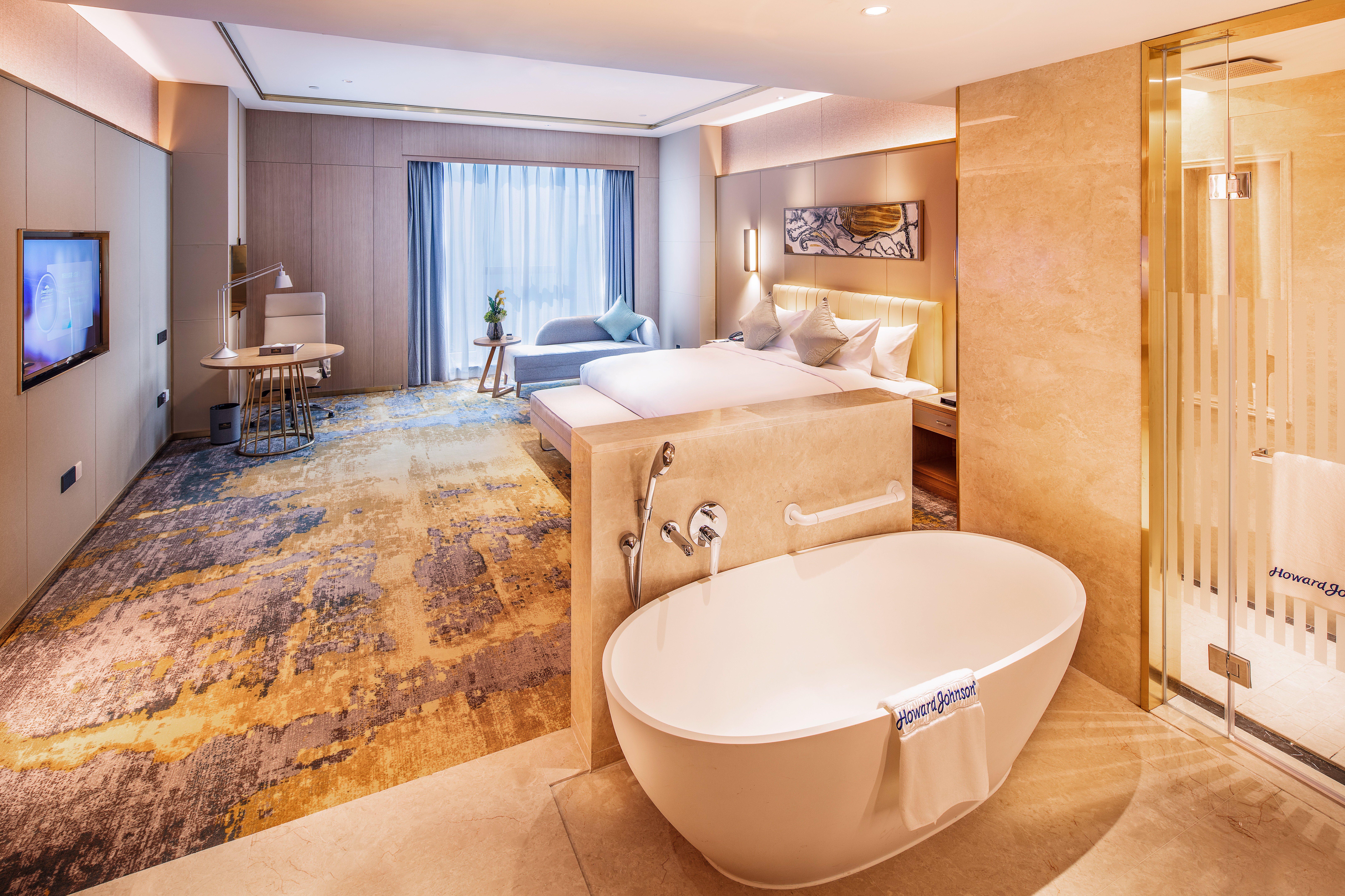 Guest room at the Howard Johnson by Wyndham New District Plaza Ziyang in Ziyang, Other than US/Canada