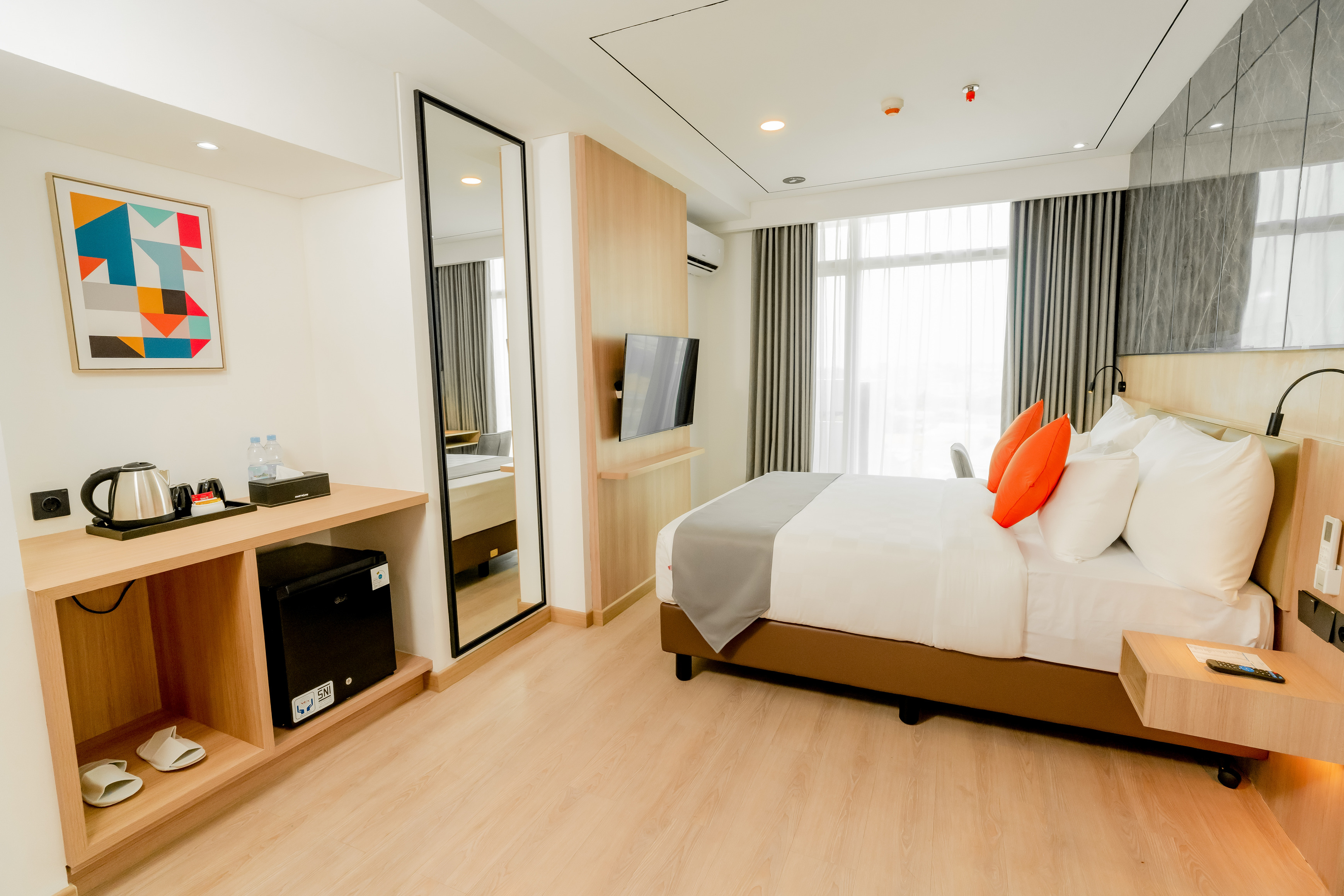 Guest room at the Howard Johnson By Wyndham Tangerang in Tangerang, Other than US/Canada
