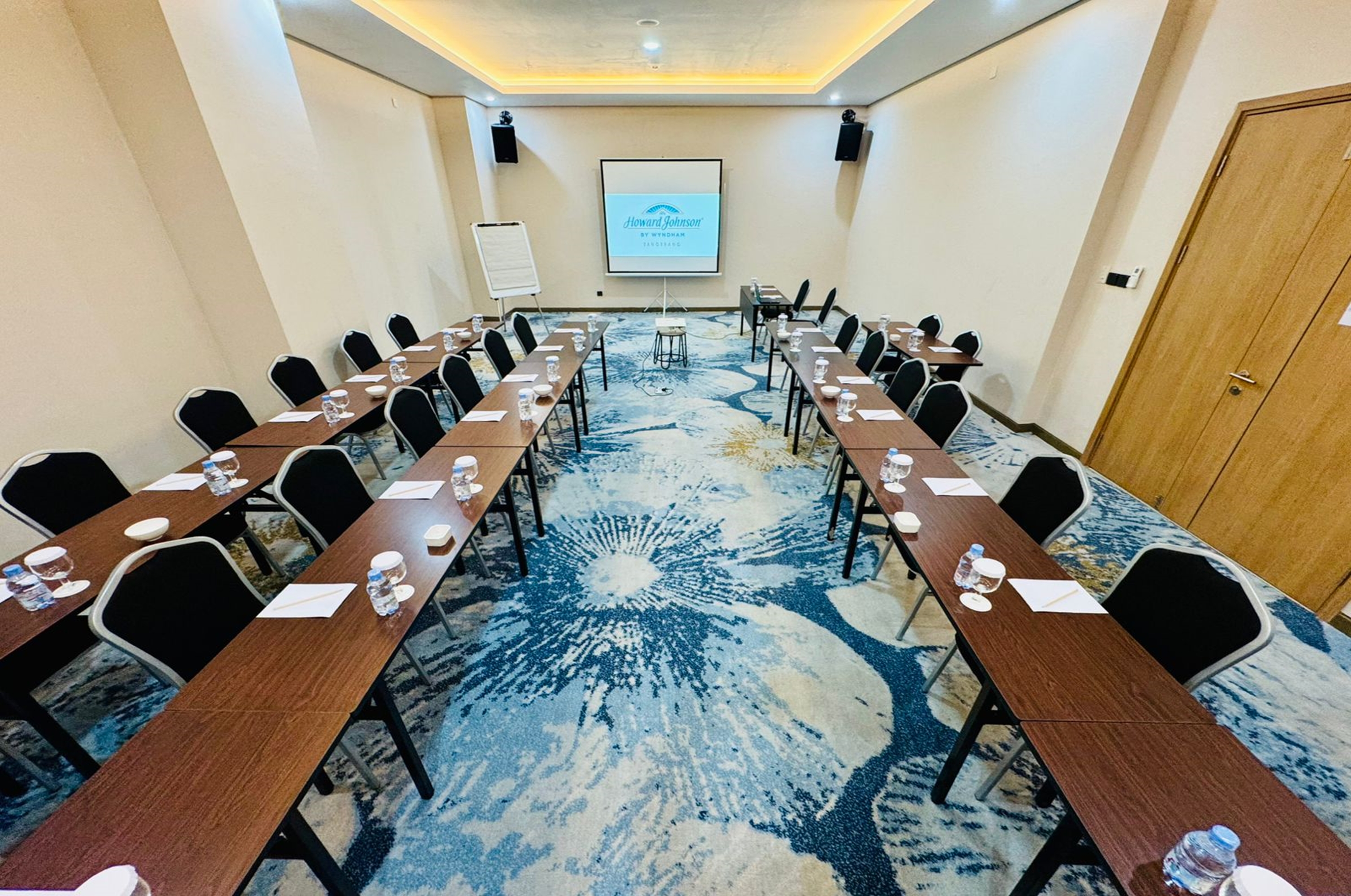 Meeting room at Howard Johnson By Wyndham Tangerang in Tangerang, Other than US/Canada