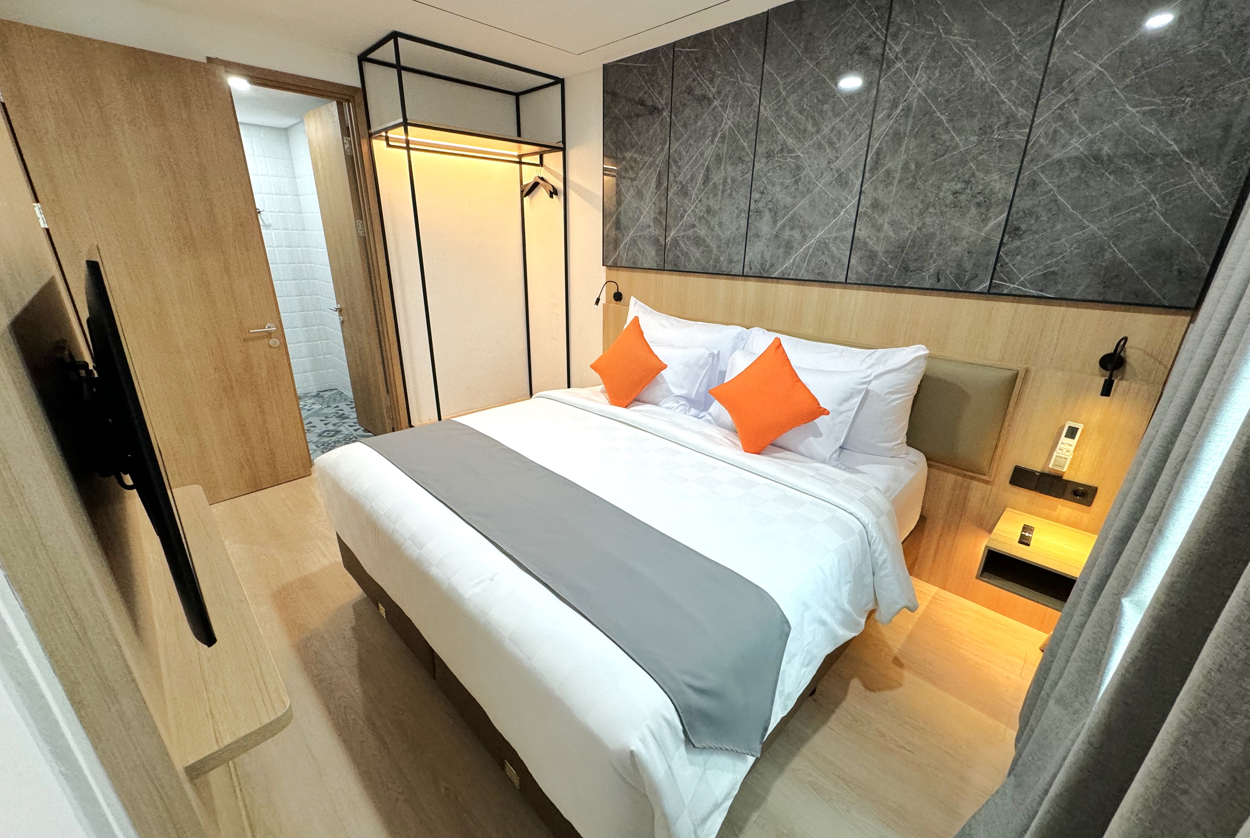 Howard Johnson By Wyndham Tangerang suite in Tangerang, Other than US/Canada