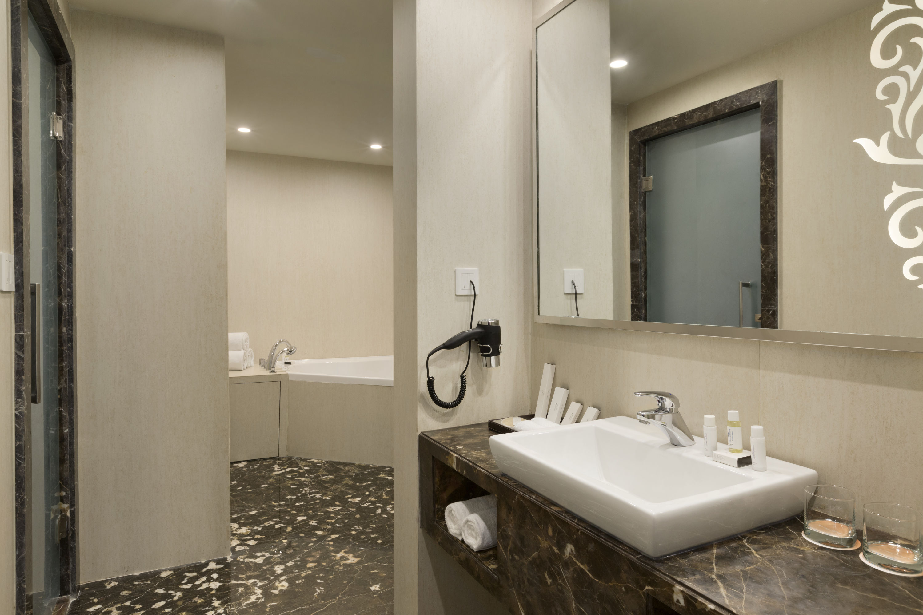 Howard Johnson by Wyndham Bengaluru Hebbal suite in Bengaluru, Other than US/Canada