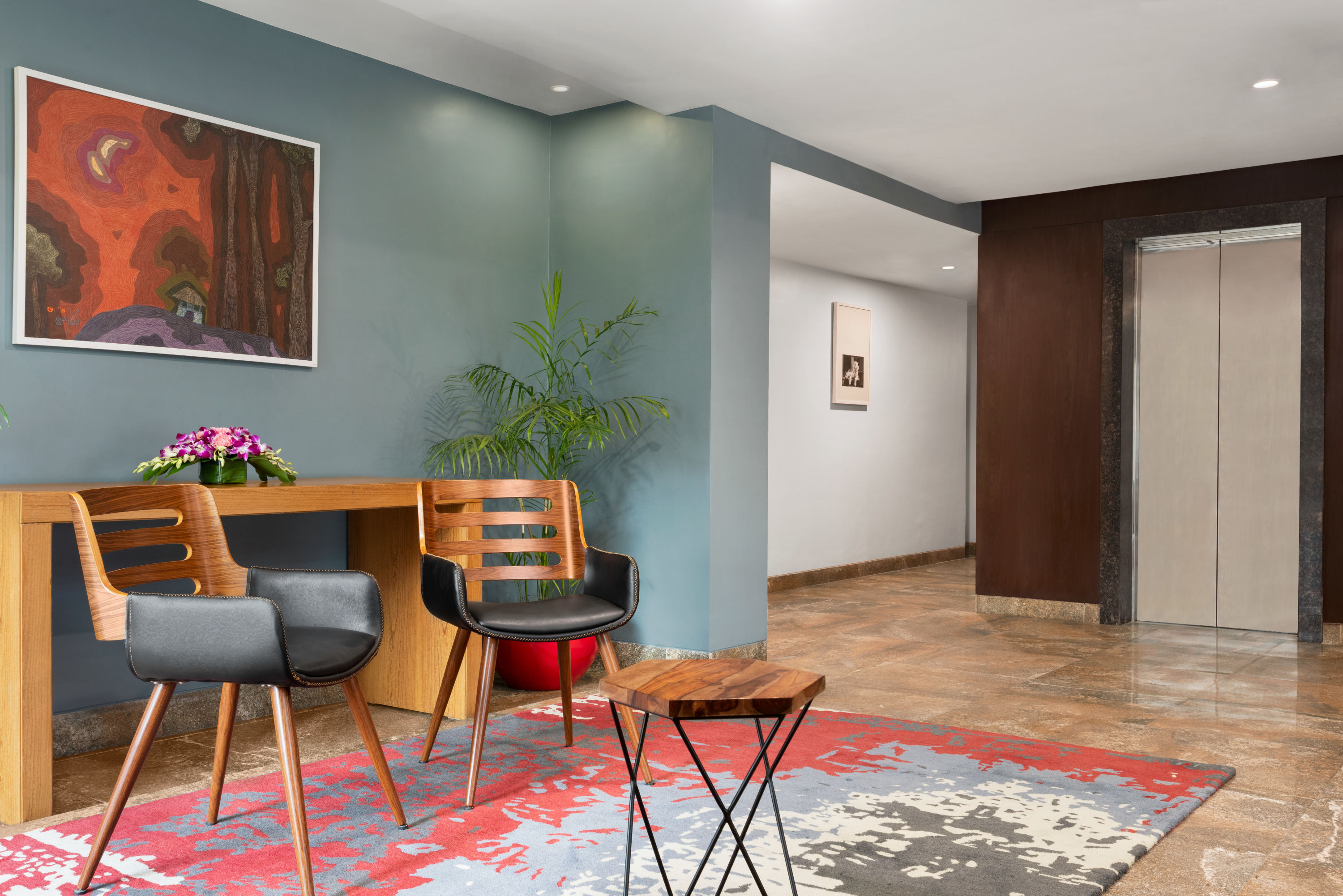 Guest room bath at the Howard Johnson by Wyndham Kolkata in Rajarhat, Other than US/Canada