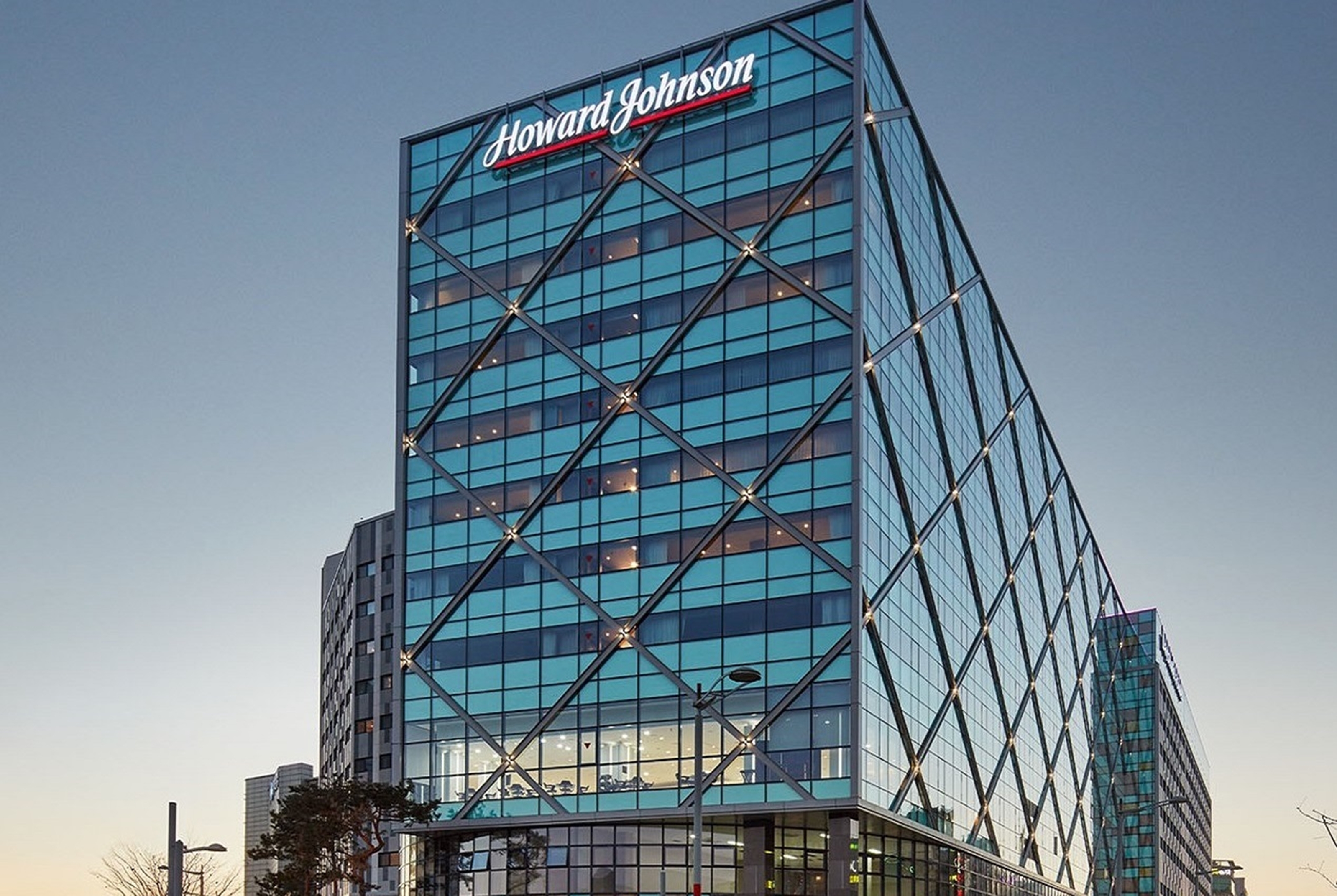 Exterior of Howard Johnson by Wyndham Incheon Airport hotel in Incheon, Other than US/Canada