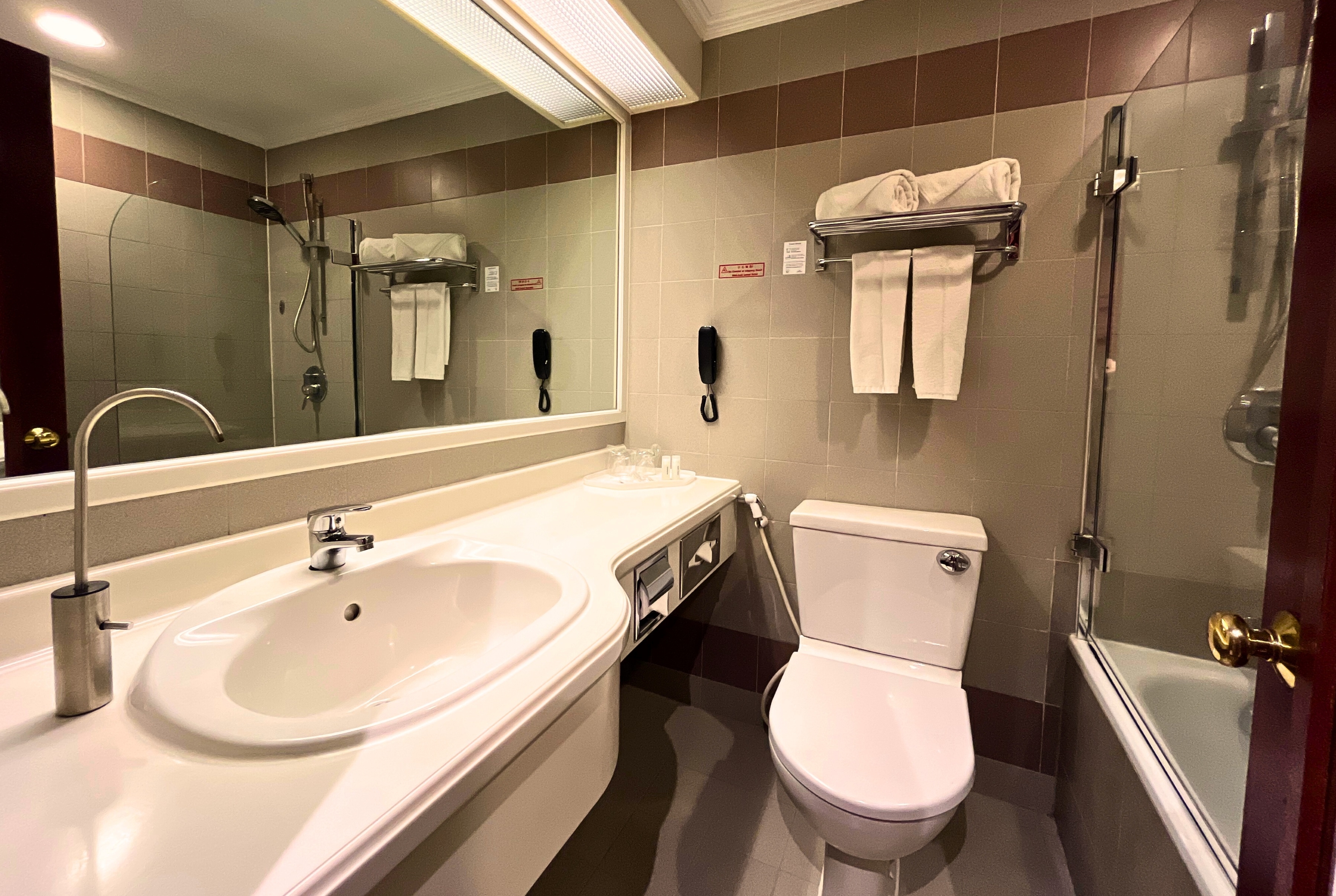 Guest room bath at the Howard Johnson by Wyndham Kota Kinabalu City Centre in Kota Kinabalu, Other than US/Canada