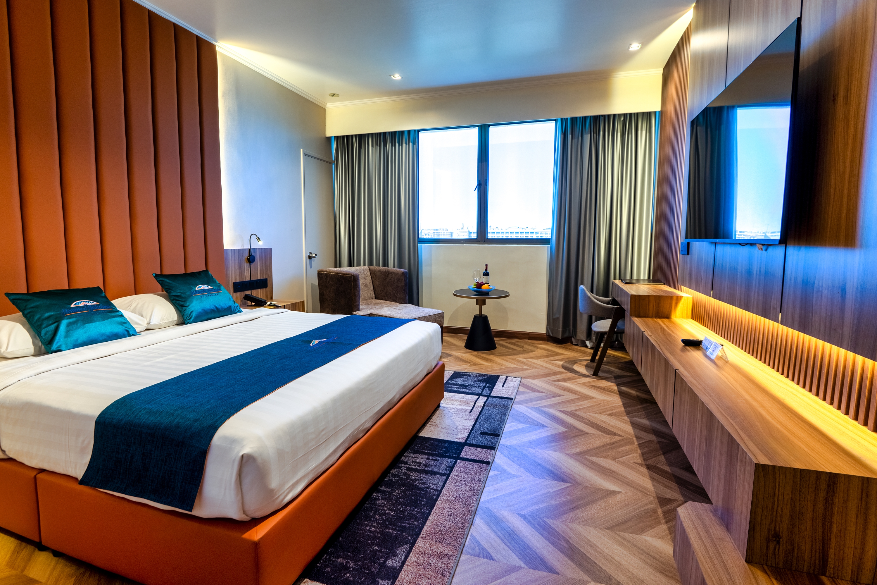 Guest room at the Howard Johnson by Wyndham Kota Kinabalu City Centre in Kota Kinabalu, Other than US/Canada