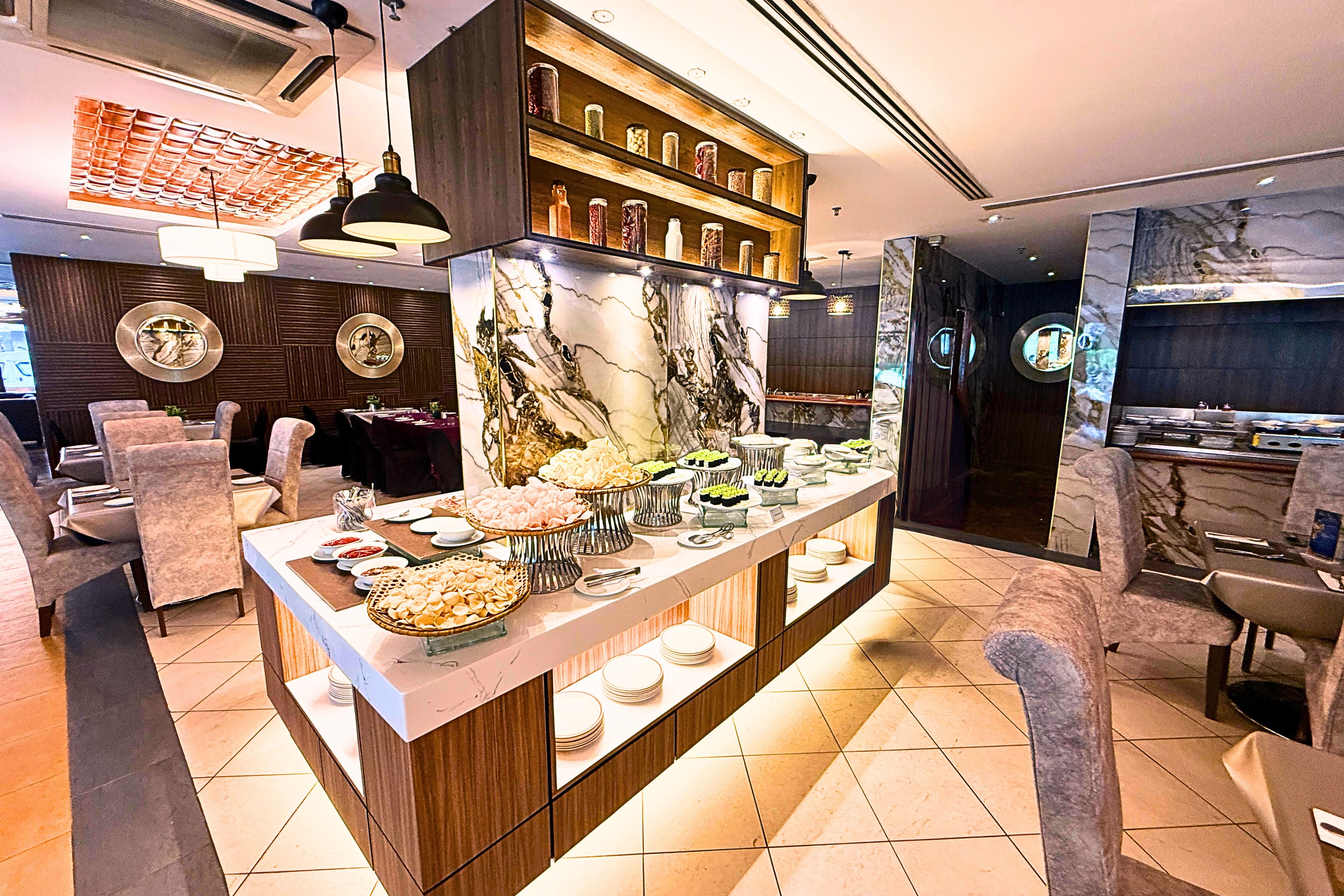 Howard Johnson by Wyndham Kota Kinabalu City Centre cafe in Kota Kinabalu, Other than US/Canada