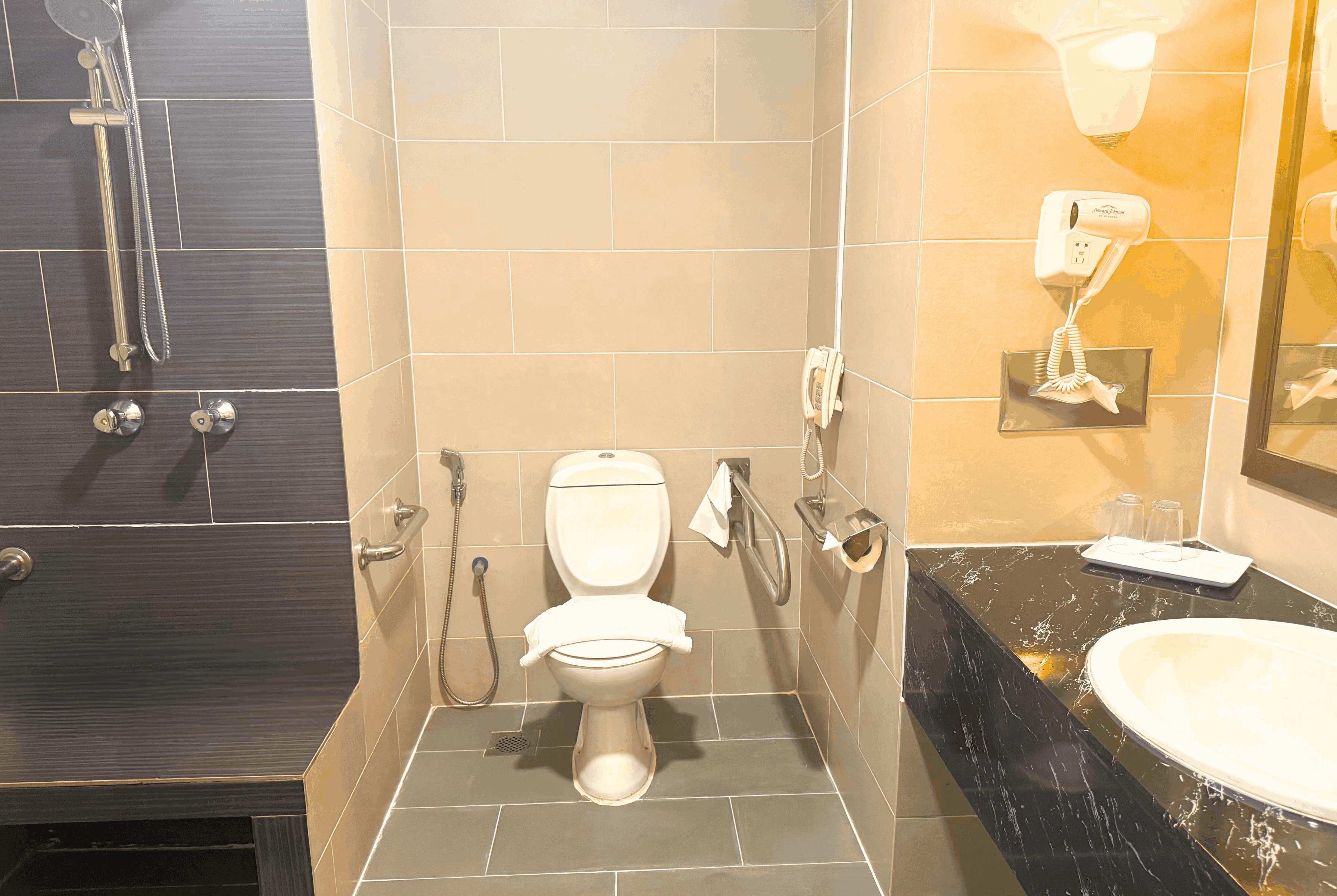 Guest room bath at the Howard Johnson By Wyndham Kuala Lumpur 118 in Kuala Lumpur, Other than US/Canada