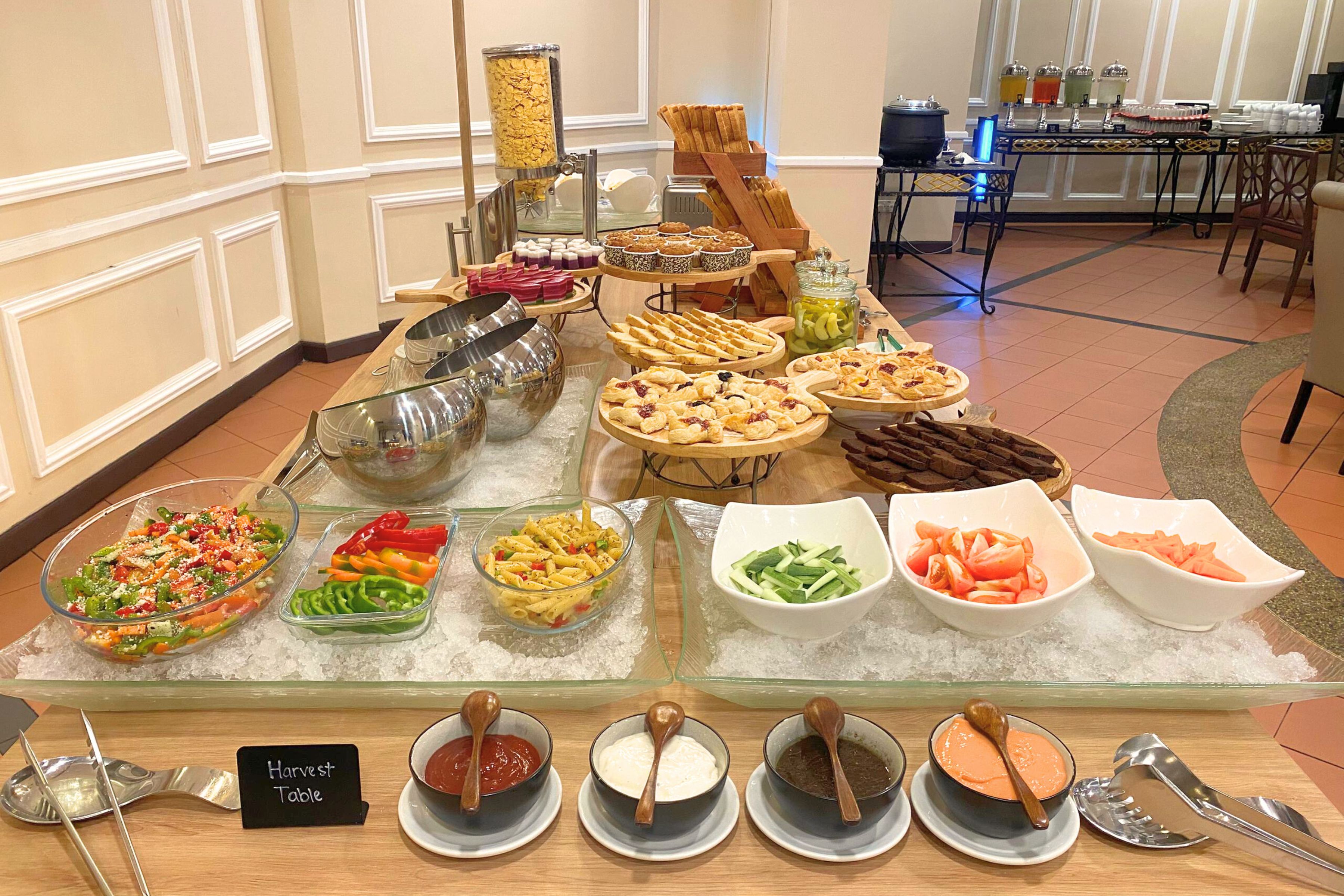 Howard Johnson By Wyndham Kuala Lumpur 118 restaurant breakfast area close up in Kuala Lumpur, Other than US/Canada