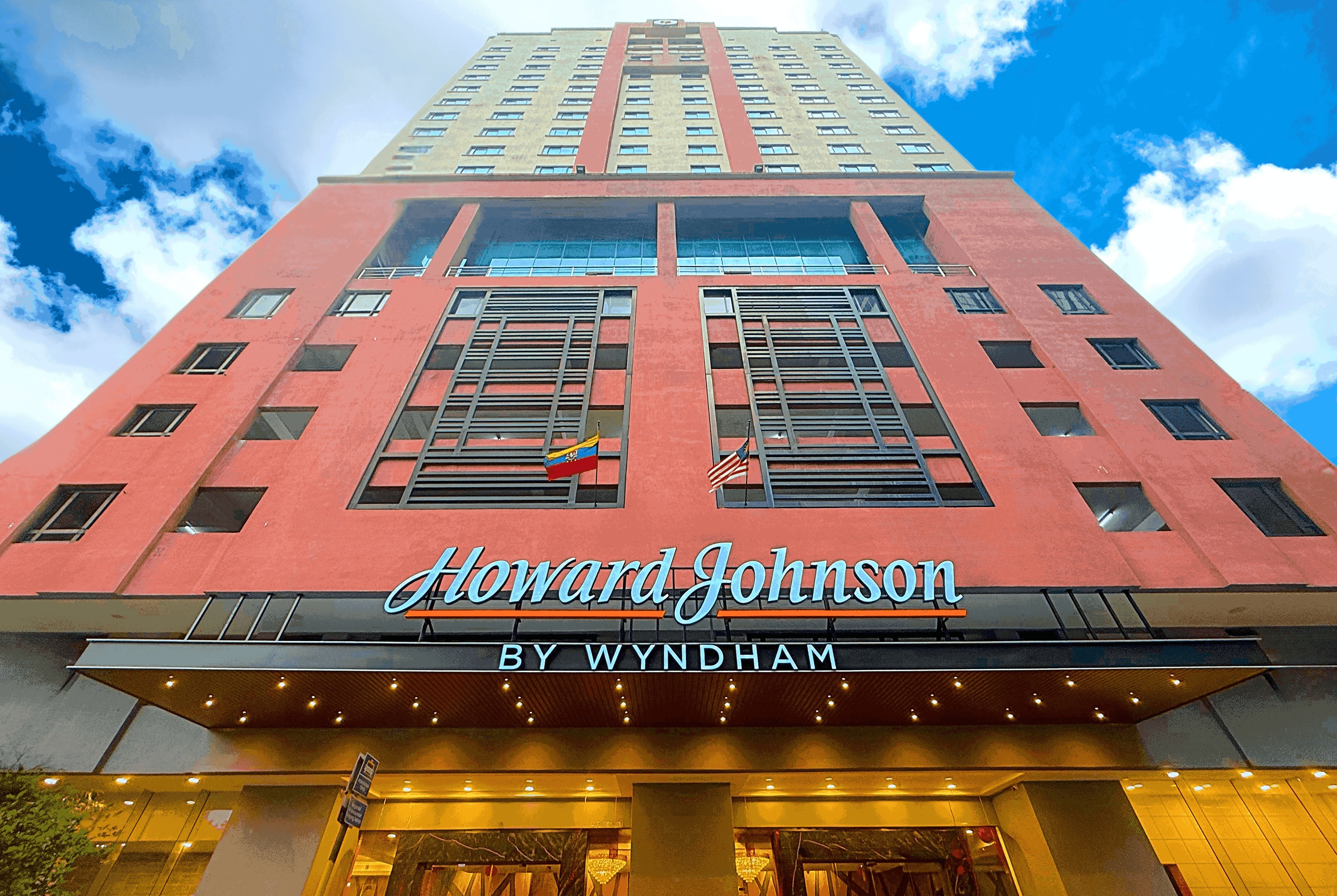 Exterior of Howard Johnson By Wyndham Kuala Lumpur 118 hotel in Kuala Lumpur, Other than US/Canada