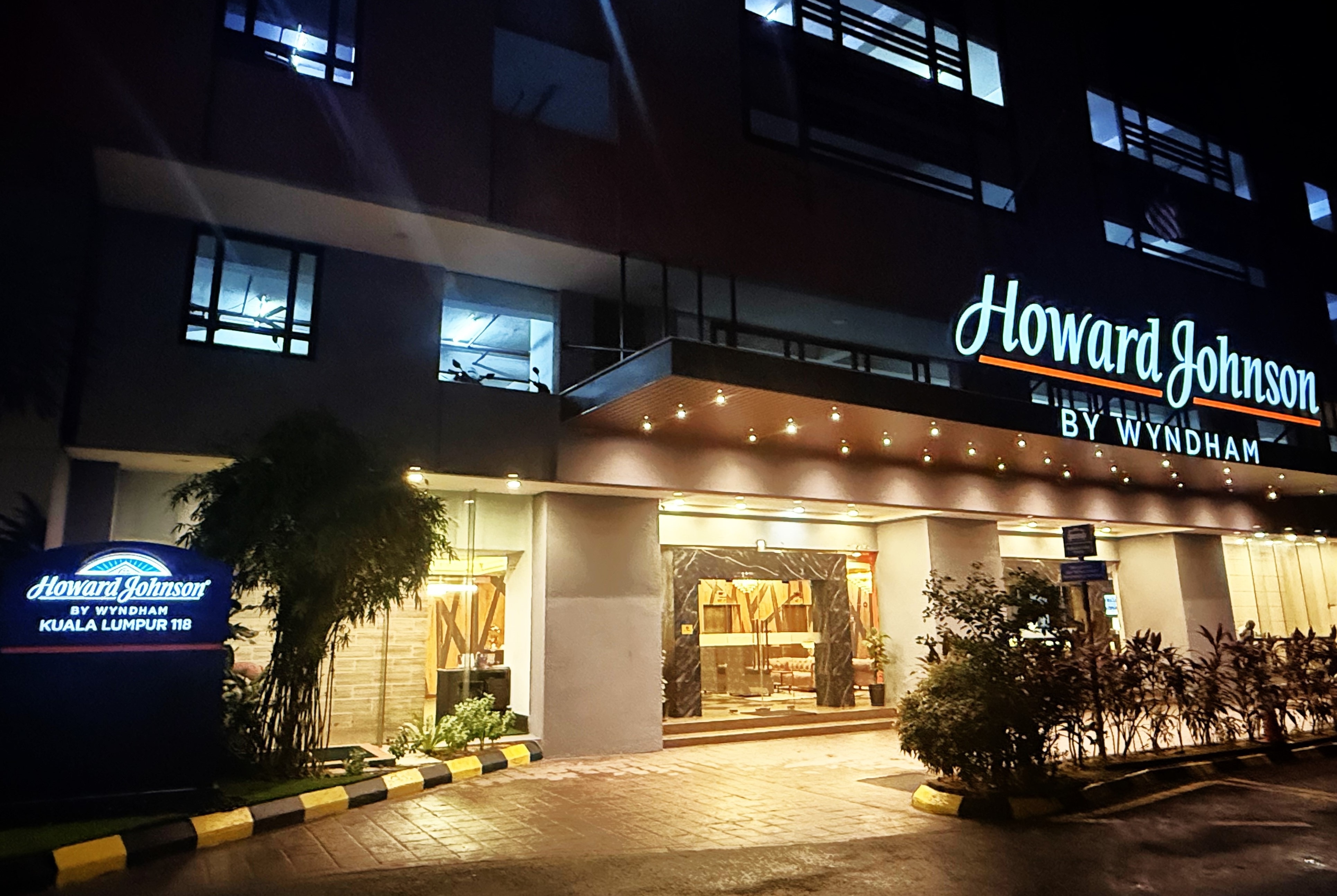 Exterior of Howard Johnson By Wyndham Kuala Lumpur 118 hotel in Kuala Lumpur, Other than US/Canada