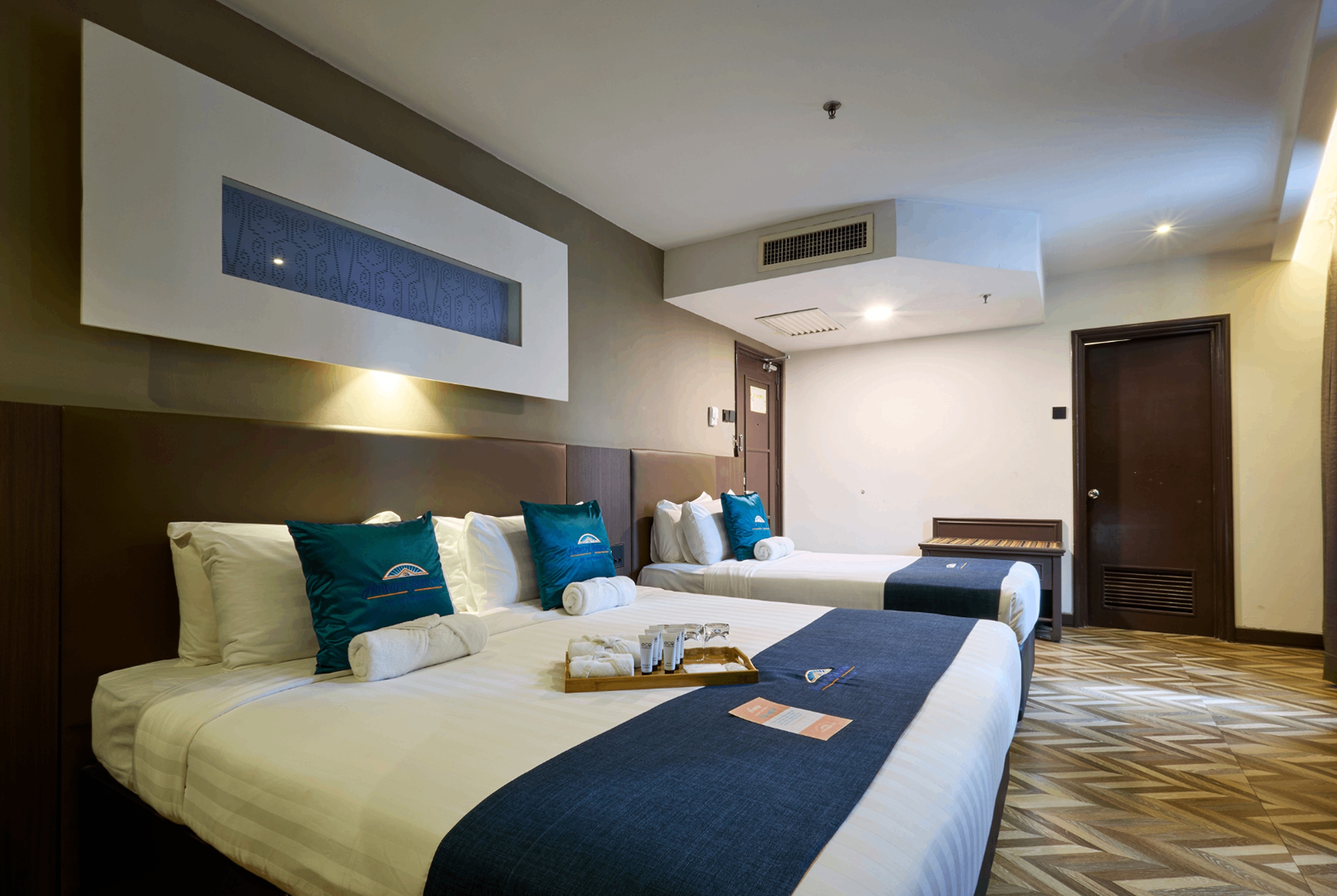 Guest room at the Howard Johnson By Wyndham Kuala Lumpur 118 in Kuala Lumpur, Other than US/Canada