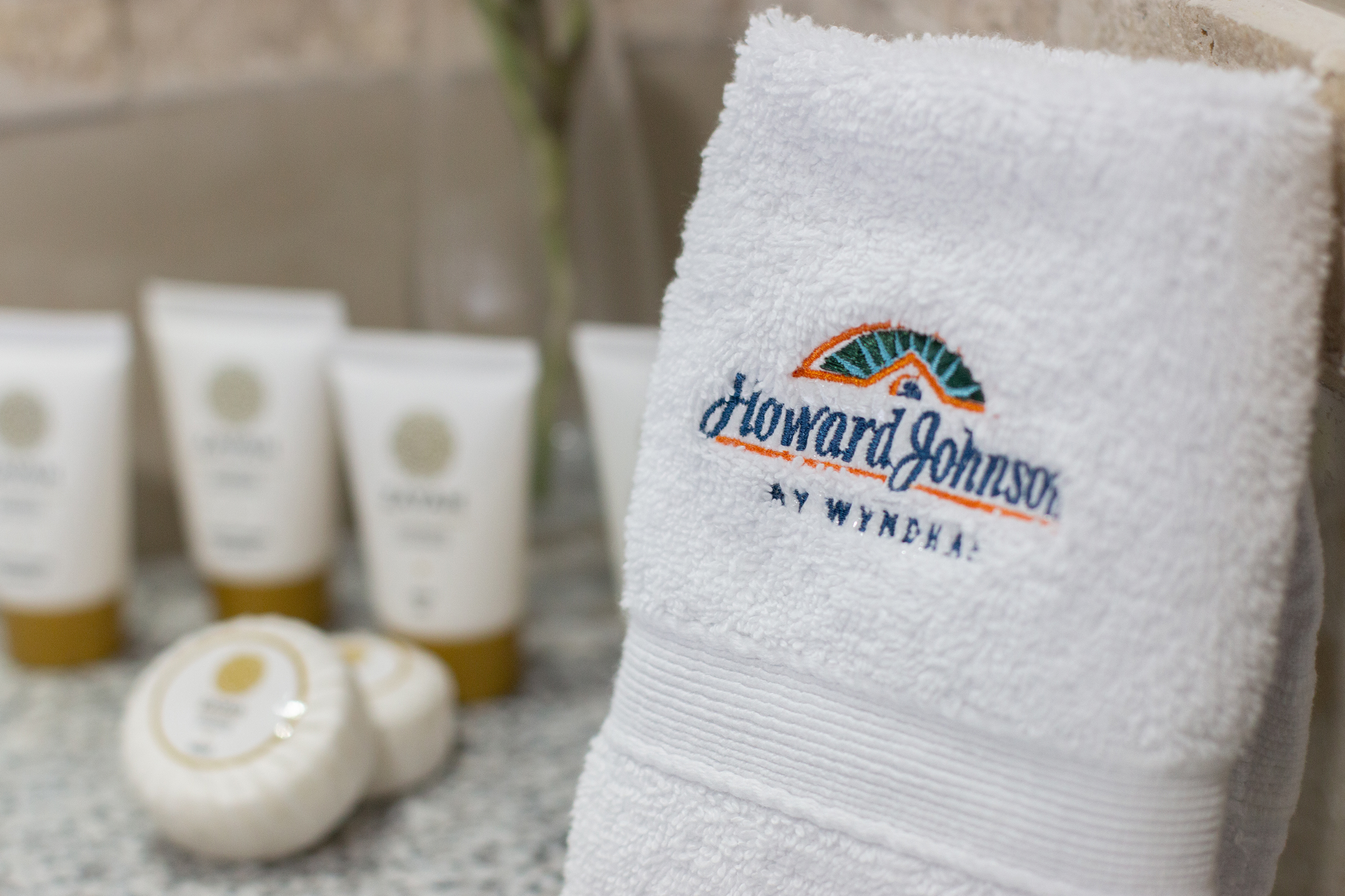 Guest room bath at the Howard Johnson by Wyndham Lima Miraflores Art House in Lima, Other than US/Canada