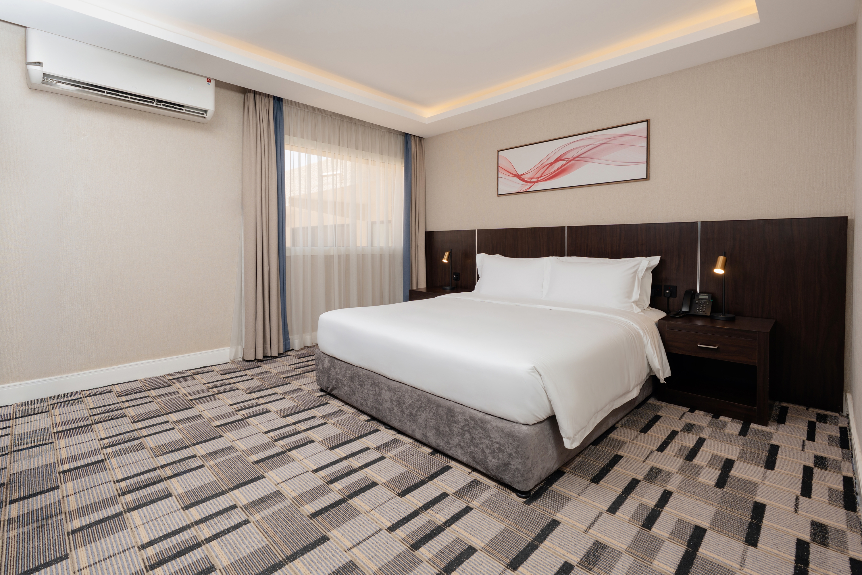 Guest room at the Howard Johnson by Wyndham Riyadh Al Nasiriyah in Riyadh, Other than US/Canada