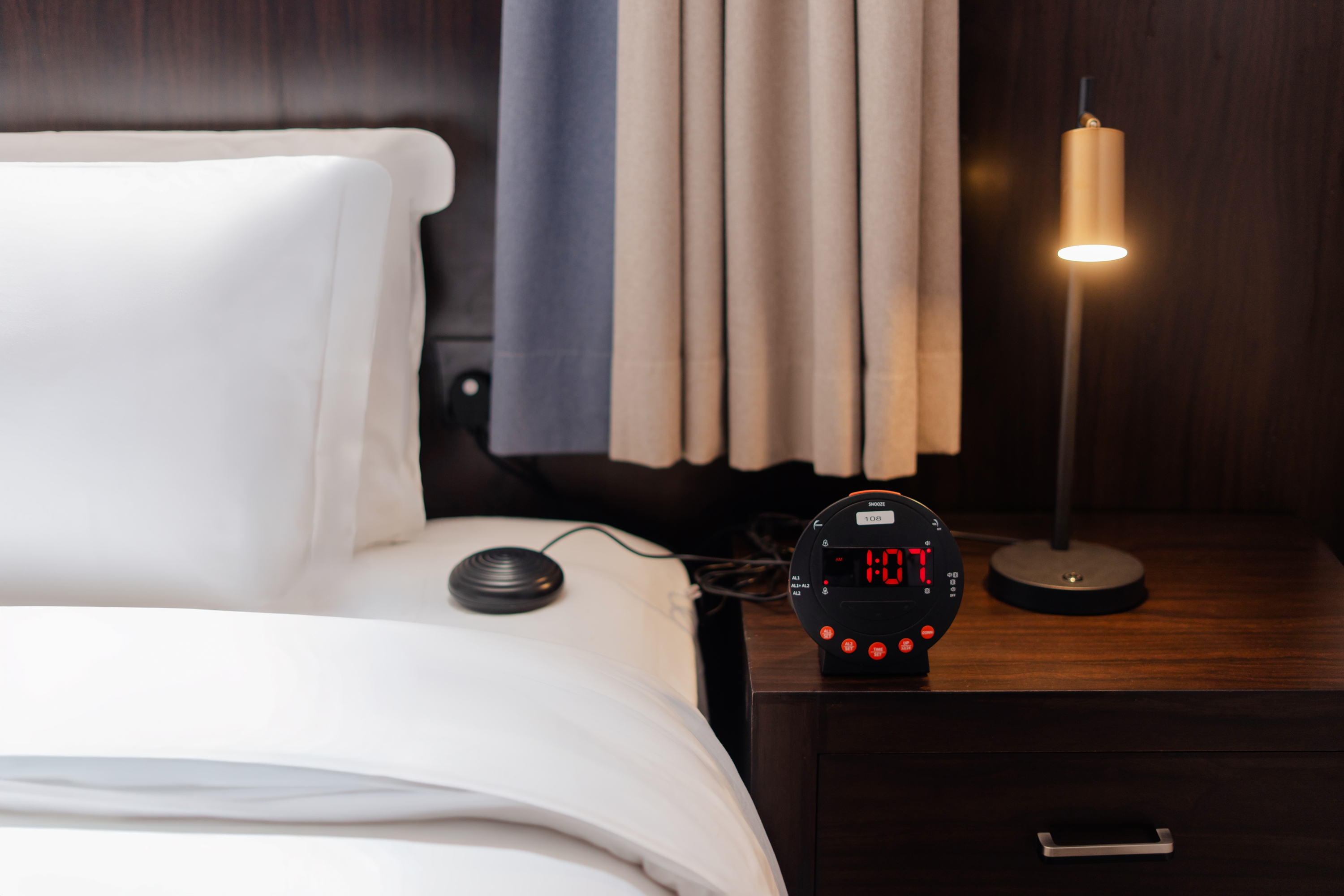 Guest room at the Howard Johnson by Wyndham Riyadh Al Nasiriyah in Riyadh, Other than US/Canada