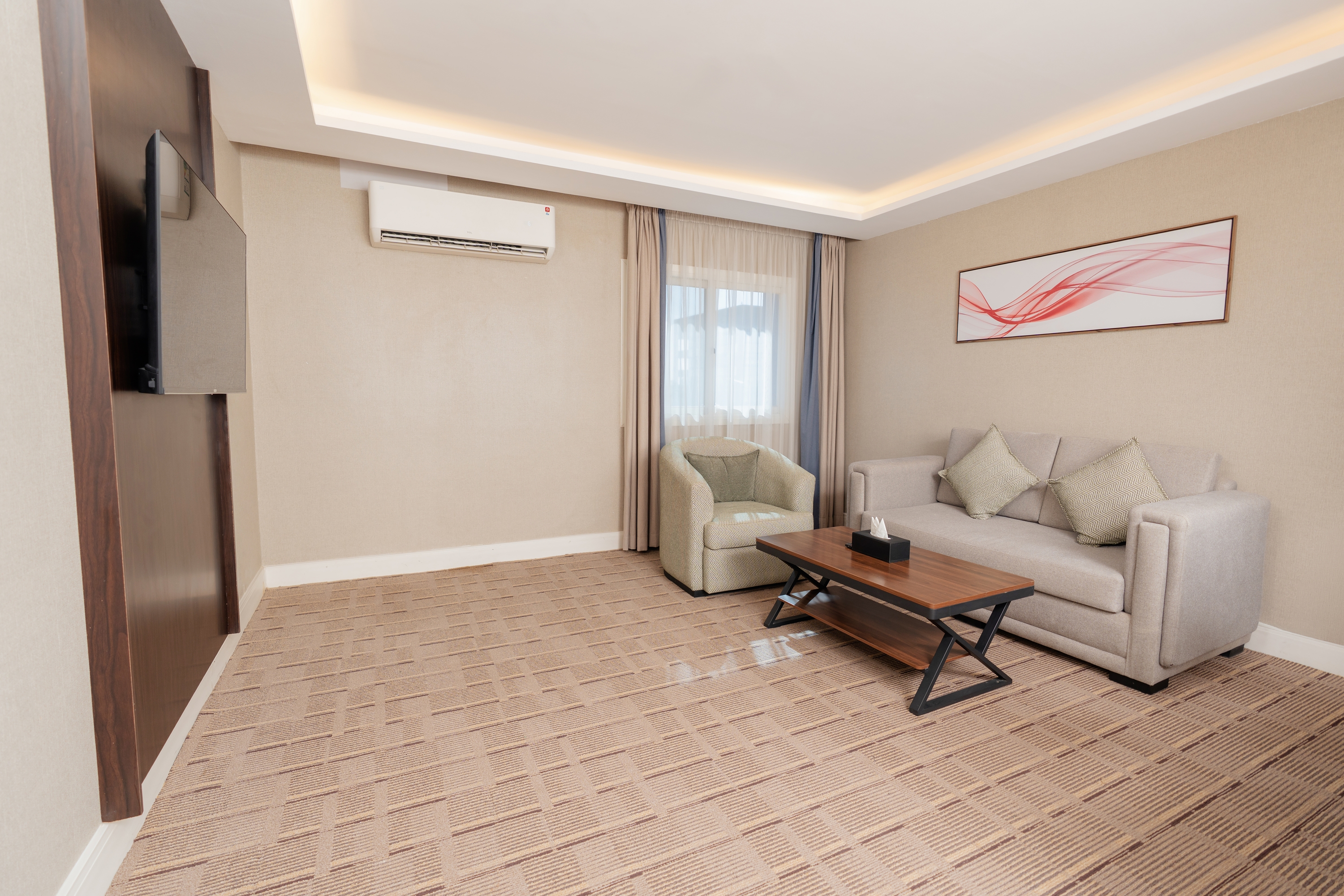 Guest room at the Howard Johnson by Wyndham Riyadh Al Nasiriyah in Riyadh, Other than US/Canada