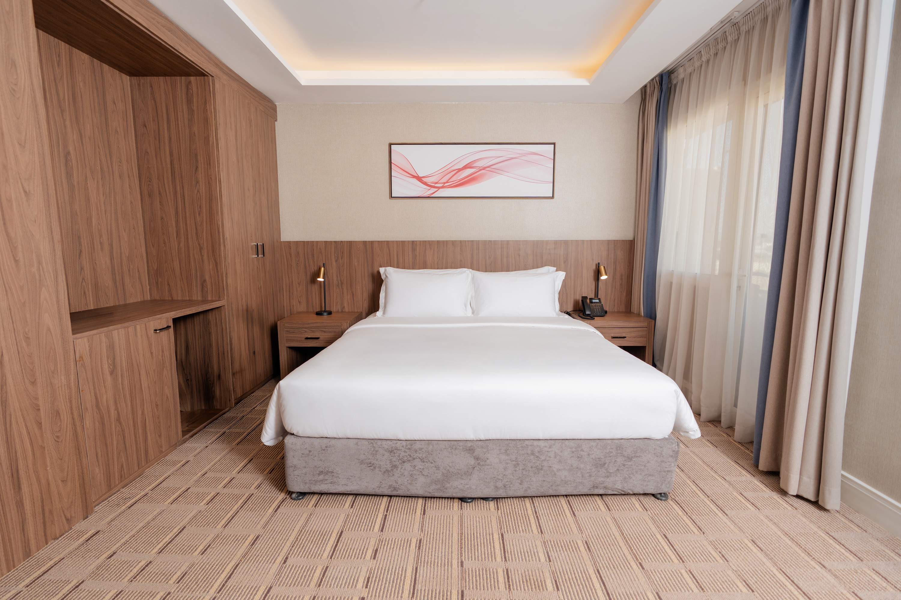 Guest room at the Howard Johnson by Wyndham Riyadh Al Nasiriyah in Riyadh, Other than US/Canada