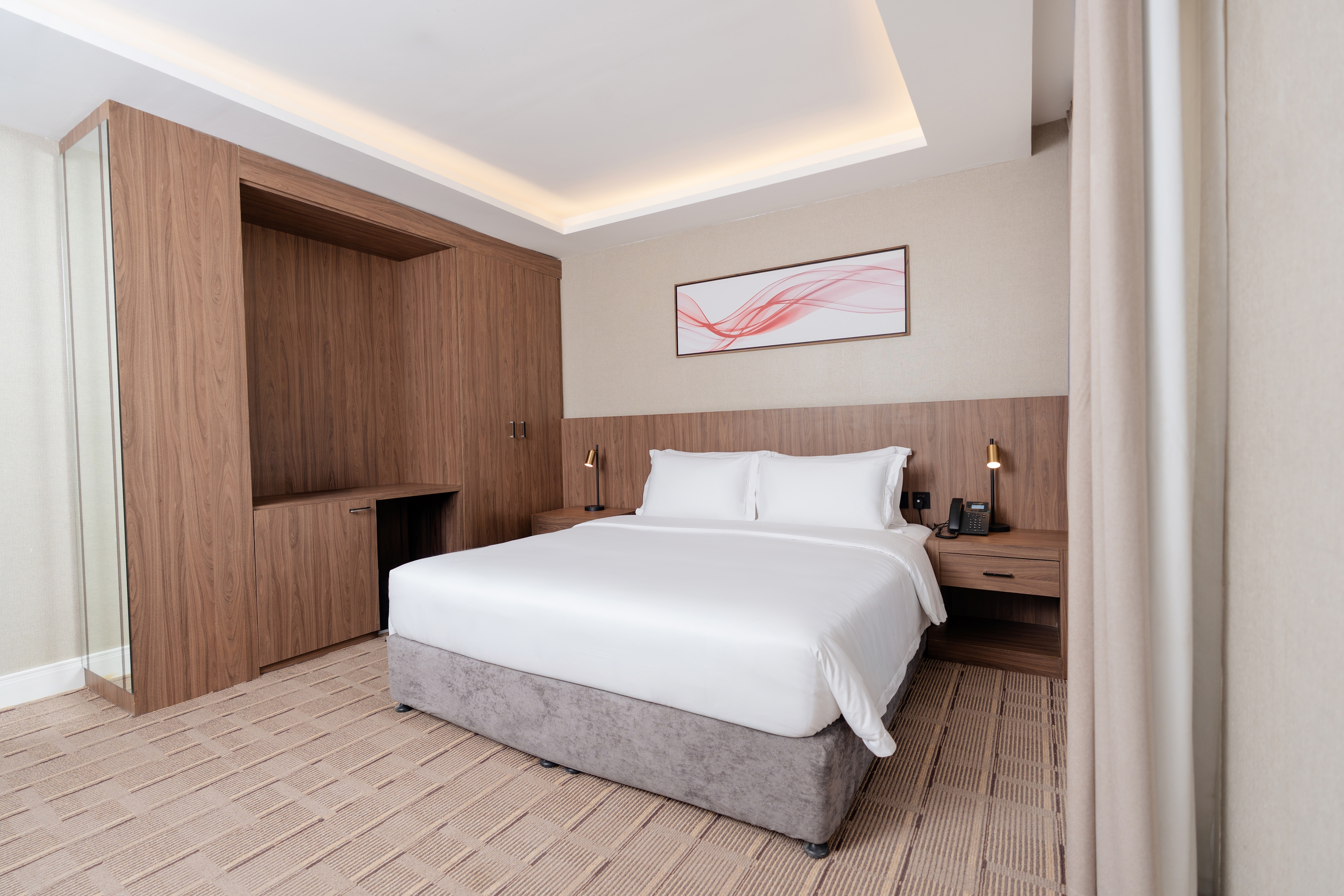 Guest room at the Howard Johnson by Wyndham Riyadh Al Nasiriyah in Riyadh, Other than US/Canada