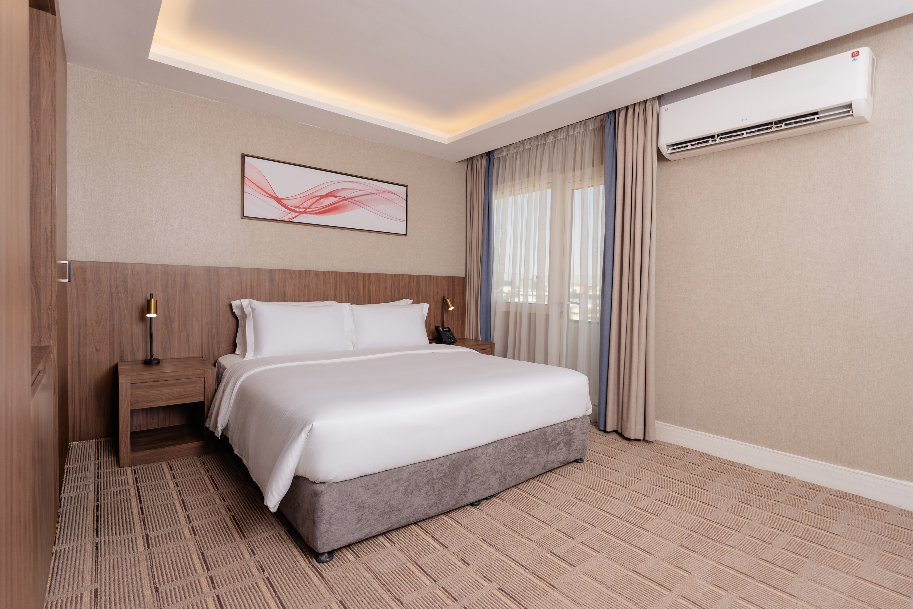 Guest room at the Howard Johnson by Wyndham Riyadh Al Nasiriyah in Riyadh, Other than US/Canada