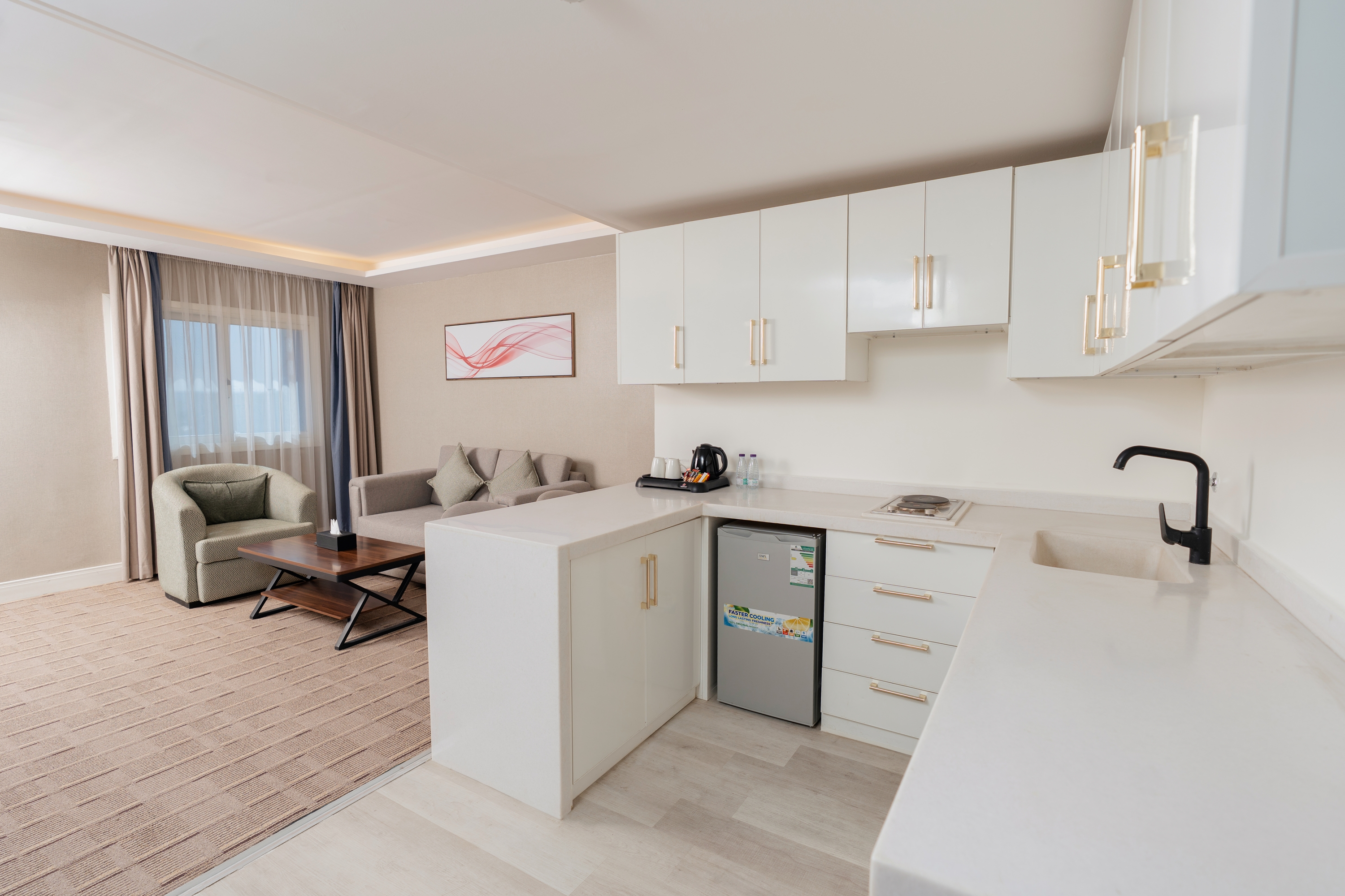 Guest room at the Howard Johnson by Wyndham Riyadh Al Nasiriyah in Riyadh, Other than US/Canada